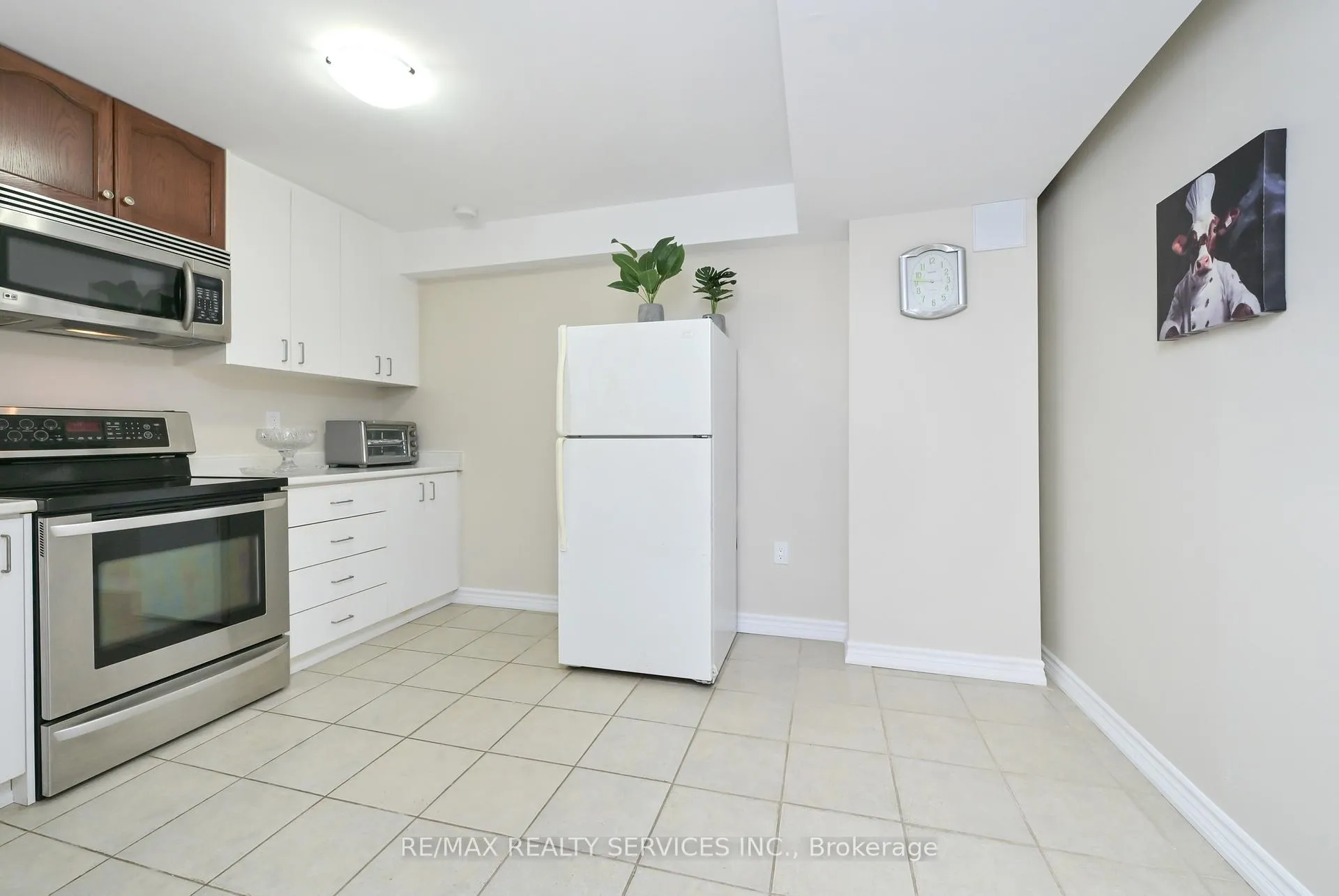 Photo 23 of 83 Summerfield Crescent, Brampton, Brampton West — HOMEH