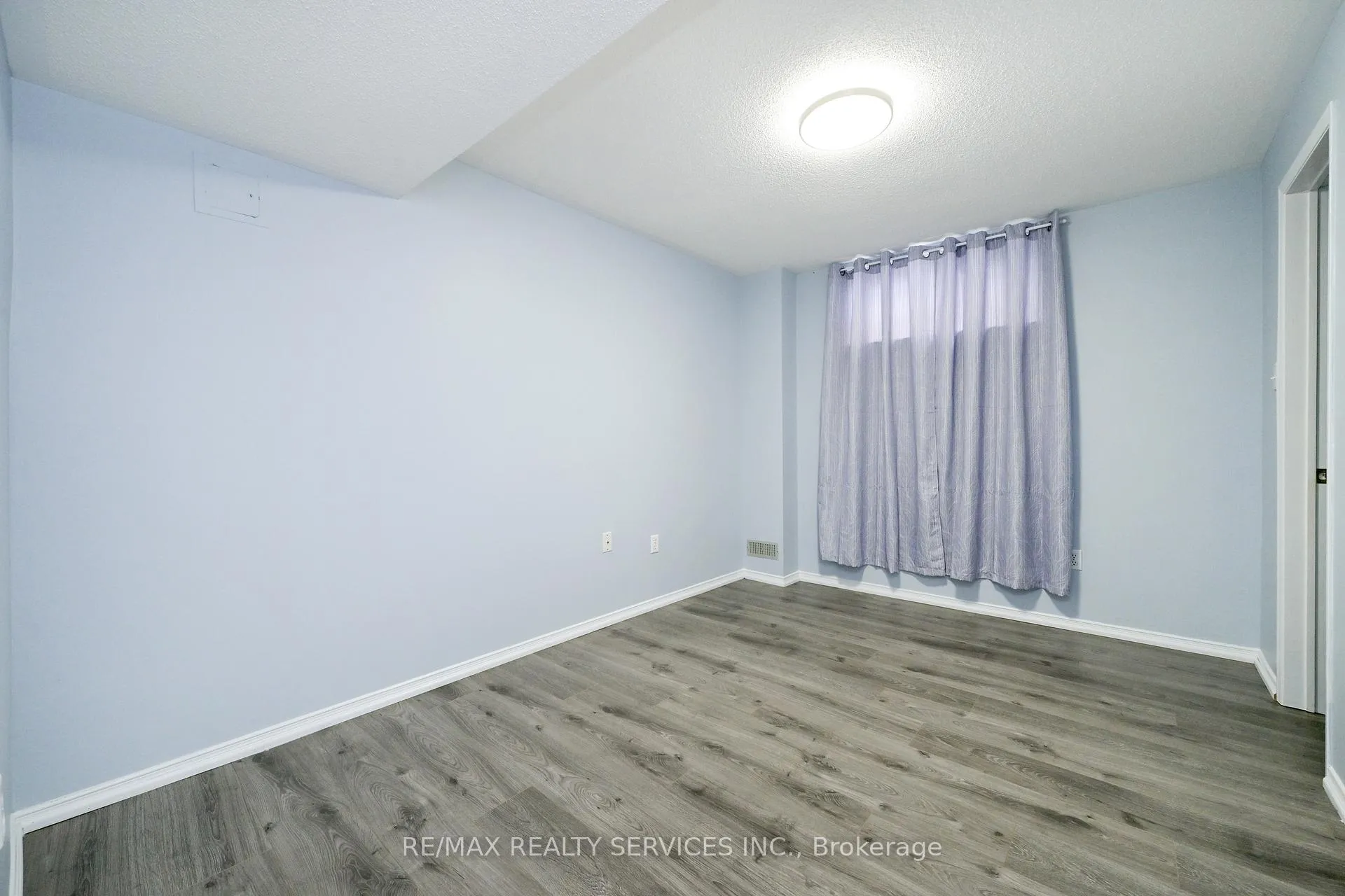 Photo 25 of 83 Summerfield Crescent, Brampton, Brampton West — HOMEH