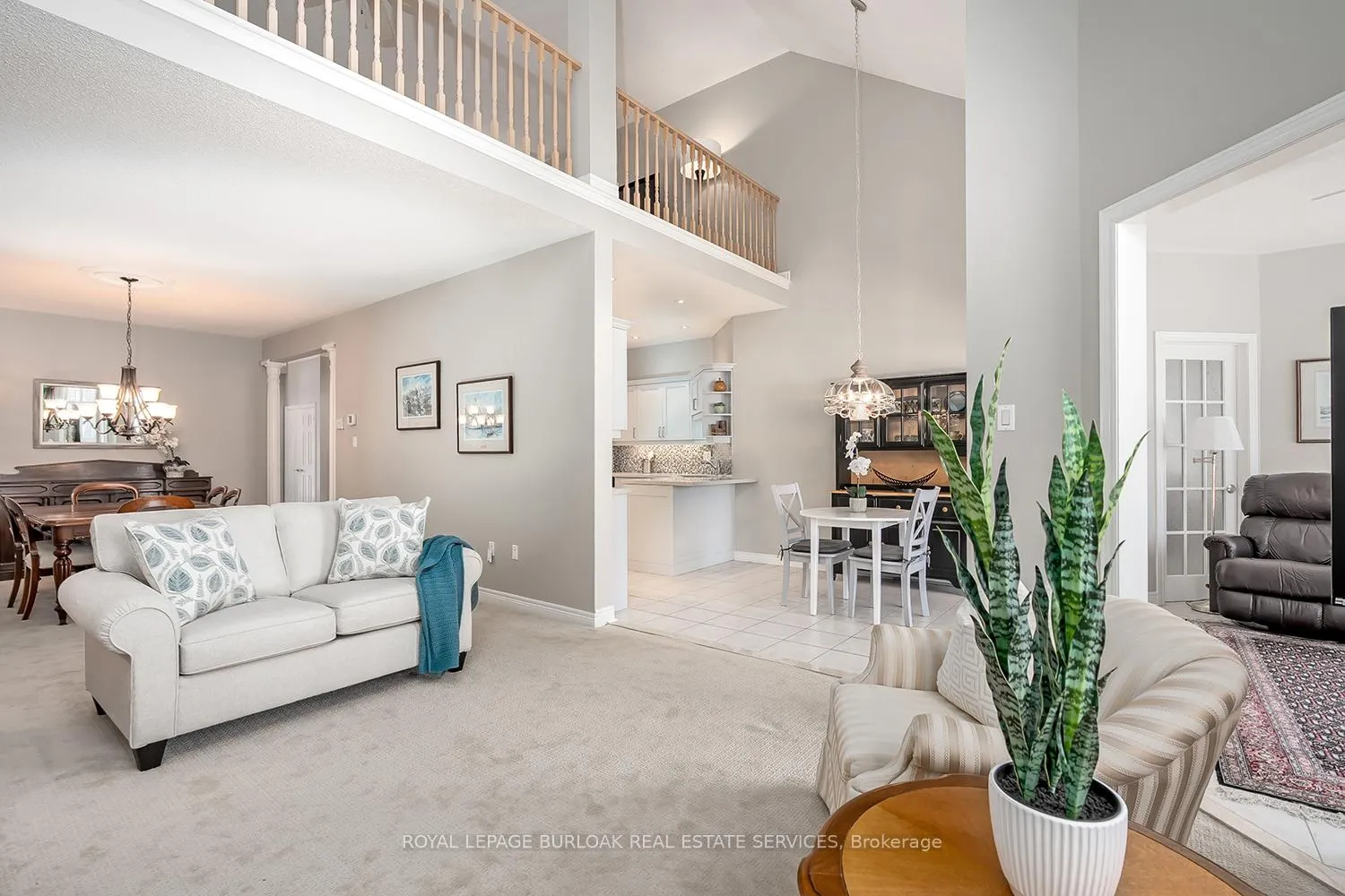 Photo 10 of 4138 Stonebridge Crescent, Burlington, Rose — HOMEH