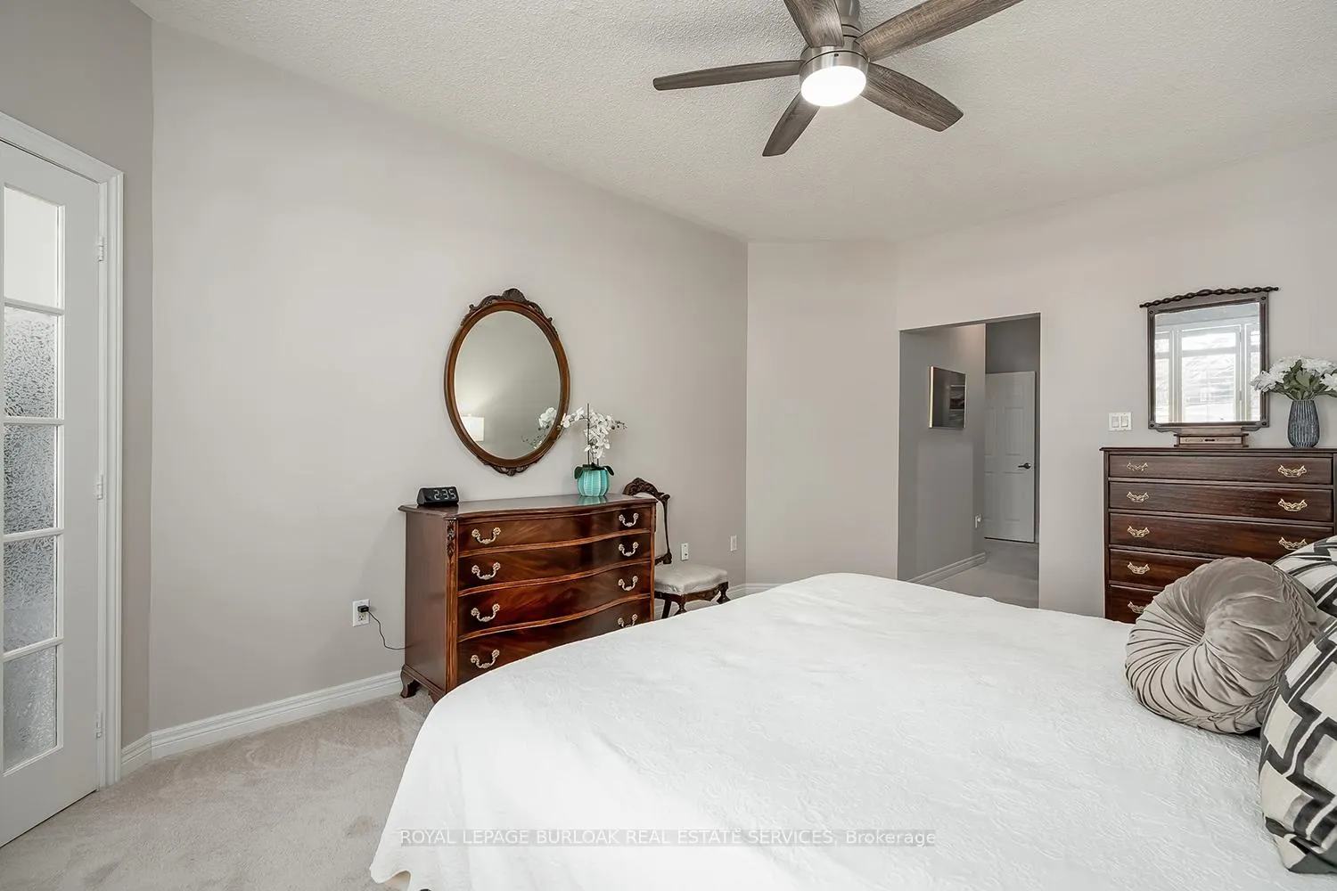 Photo 22 of 4138 Stonebridge Crescent, Burlington, Rose — HOMEH