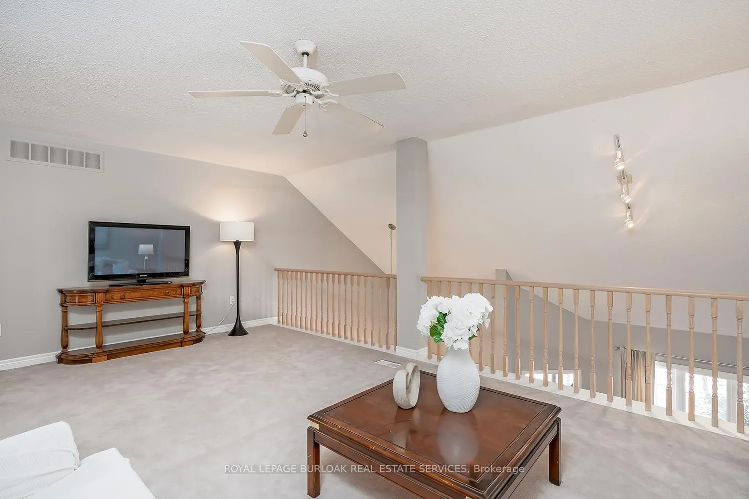 Photo 30 of 4138 Stonebridge Crescent, Burlington, Rose — HOMEH