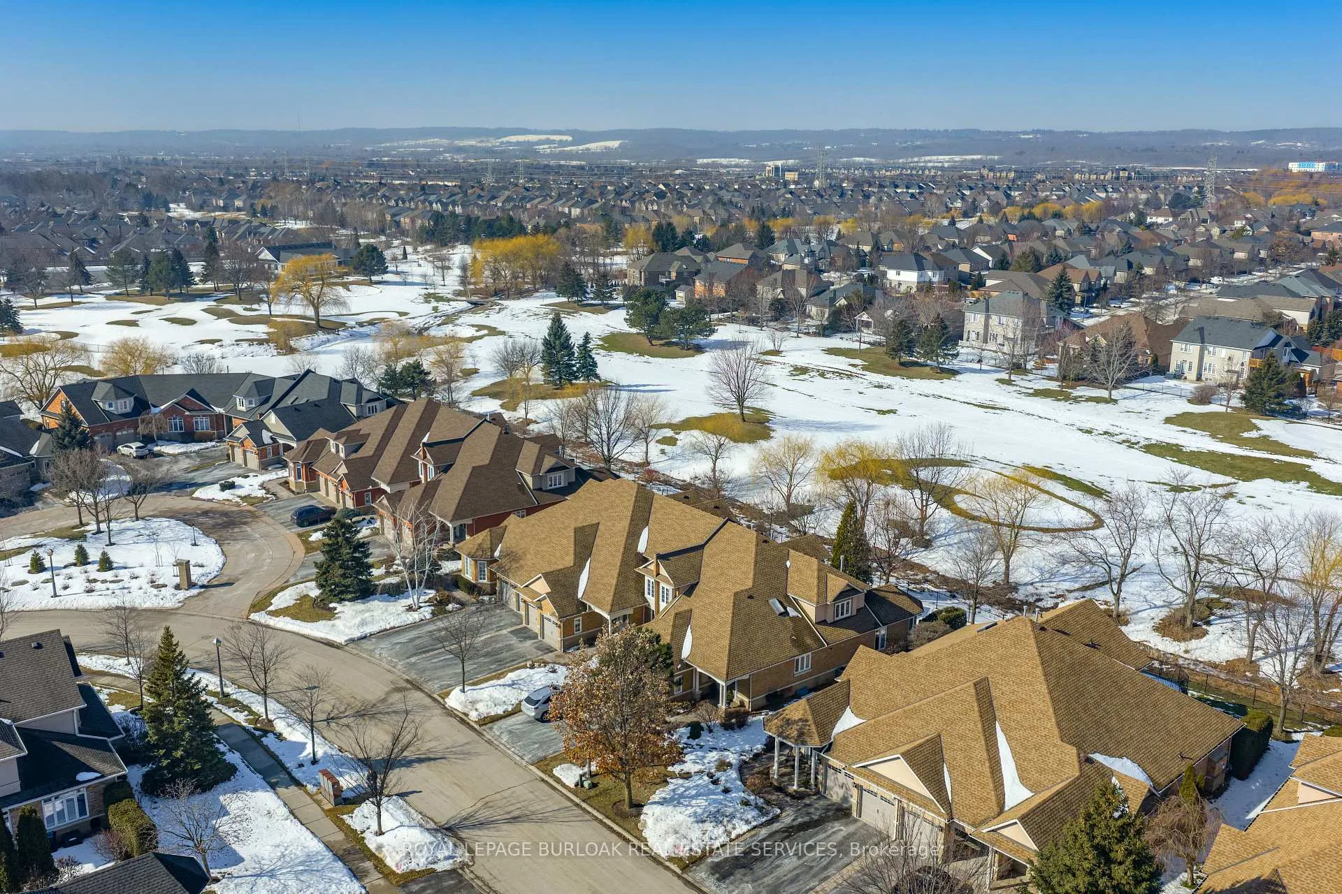 Photo 43 of 4138 Stonebridge Crescent, Burlington, Rose — HOMEH