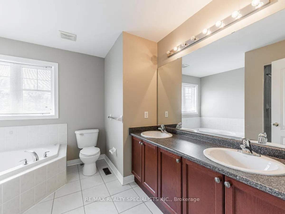 Photo 17 of Unit Upper, 69 Princess Diana Drive, Markham, Cathedraltown — HOMEH