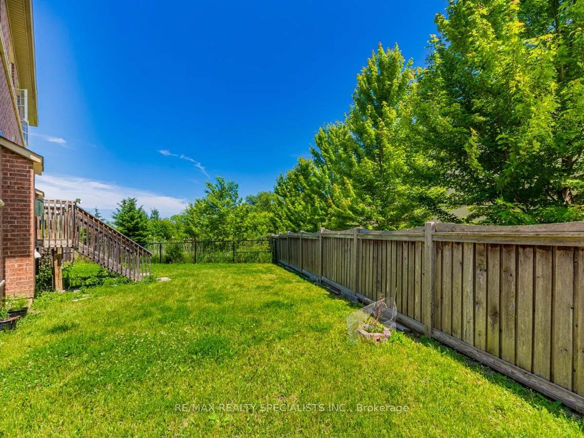 Photo 25 of Unit Upper, 69 Princess Diana Drive, Markham, Cathedraltown — HOMEH