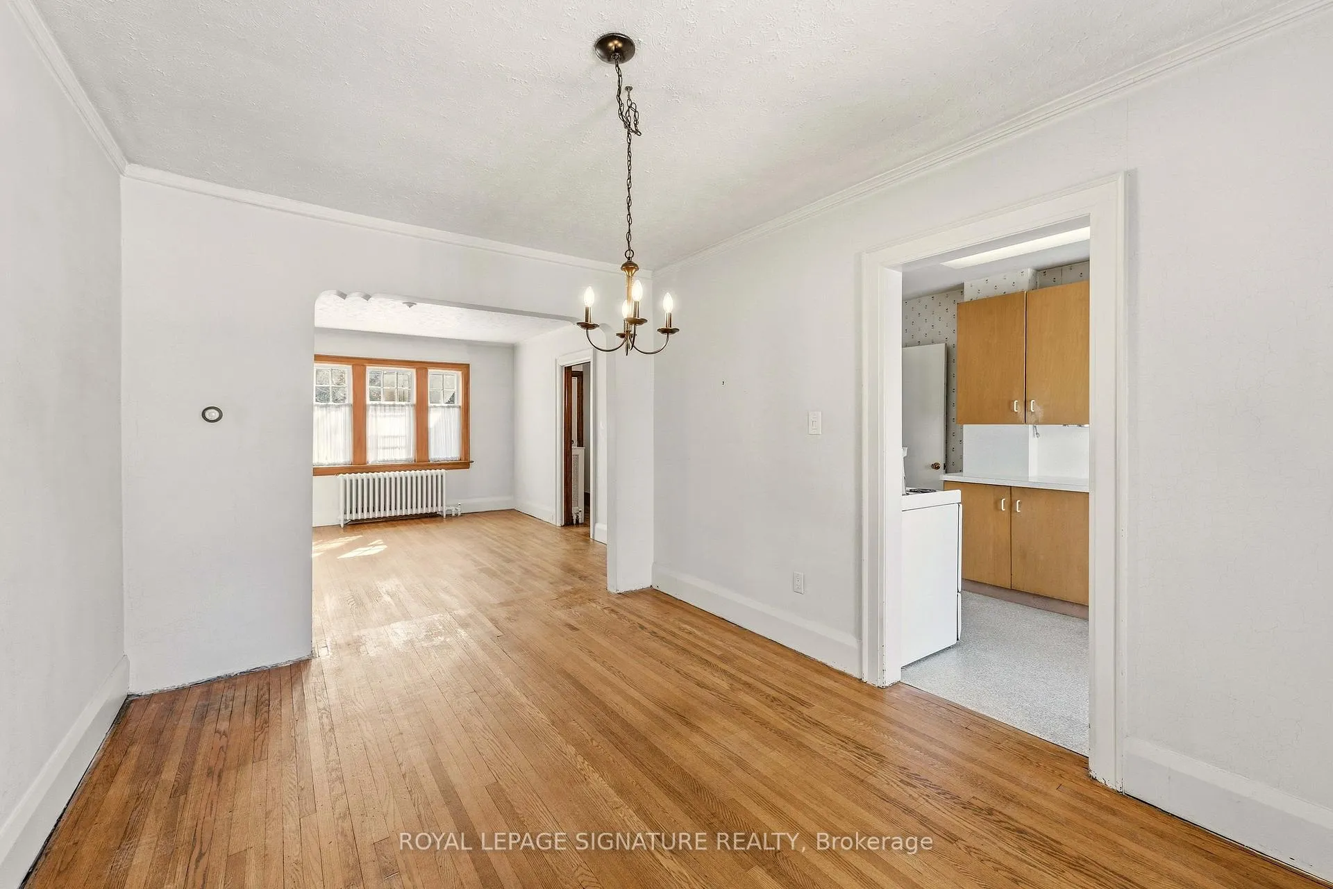 Photo 3 of 212 Cranbrooke Avenue, Toronto, Lawrence Park North — HOMEH