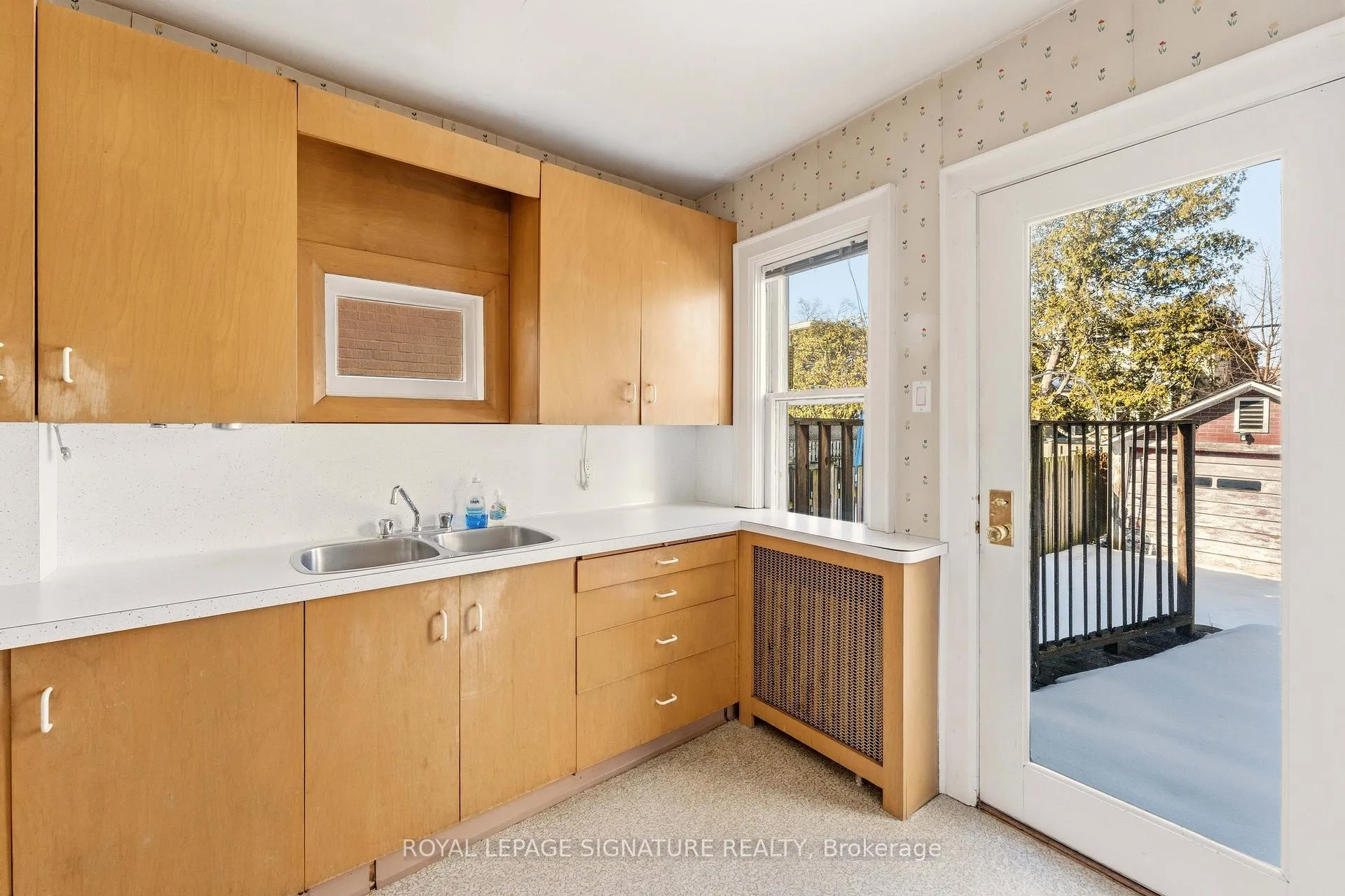 Photo 4 of 212 Cranbrooke Avenue, Toronto, Lawrence Park North — HOMEH