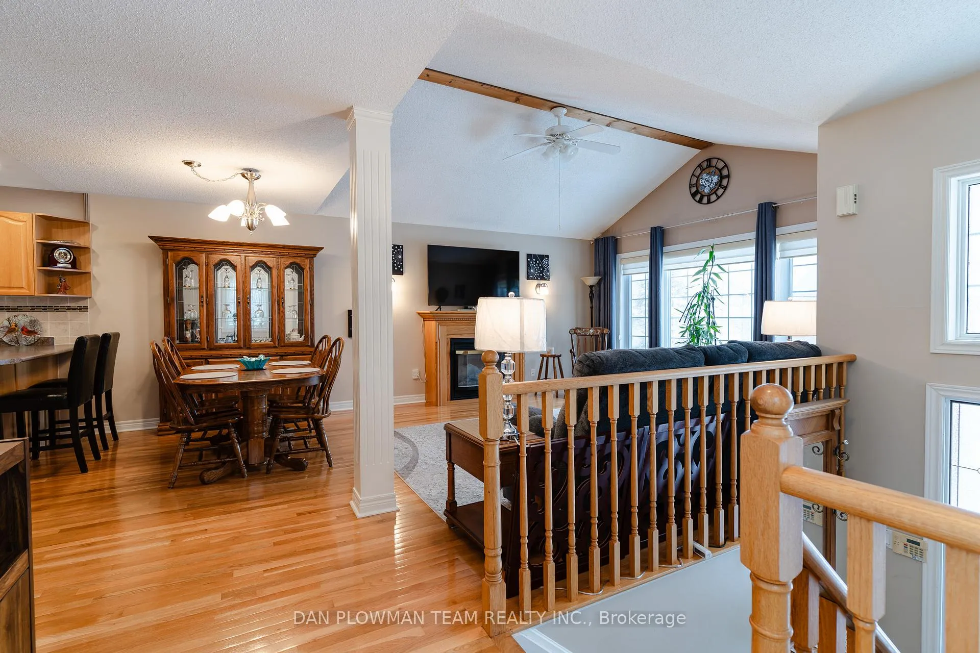 Photo 5 of 1 Westmore Street, Clarington, Courtice — HOMEH
