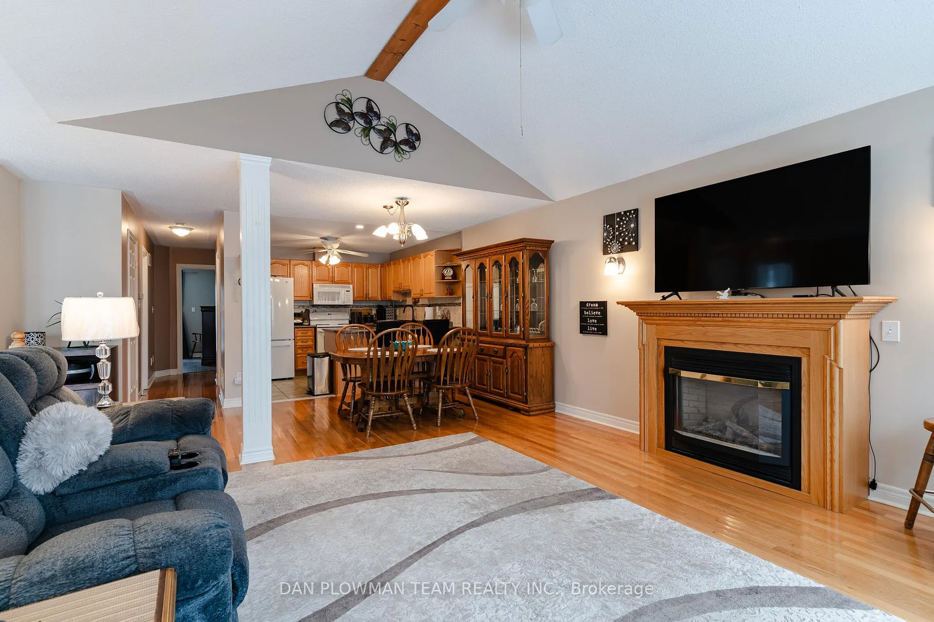 Photo 6 of 1 Westmore Street, Clarington, Courtice — HOMEH