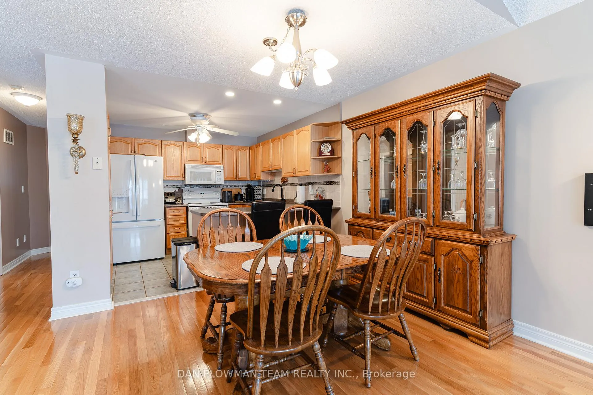 Photo 9 of 1 Westmore Street, Clarington, Courtice — HOMEH