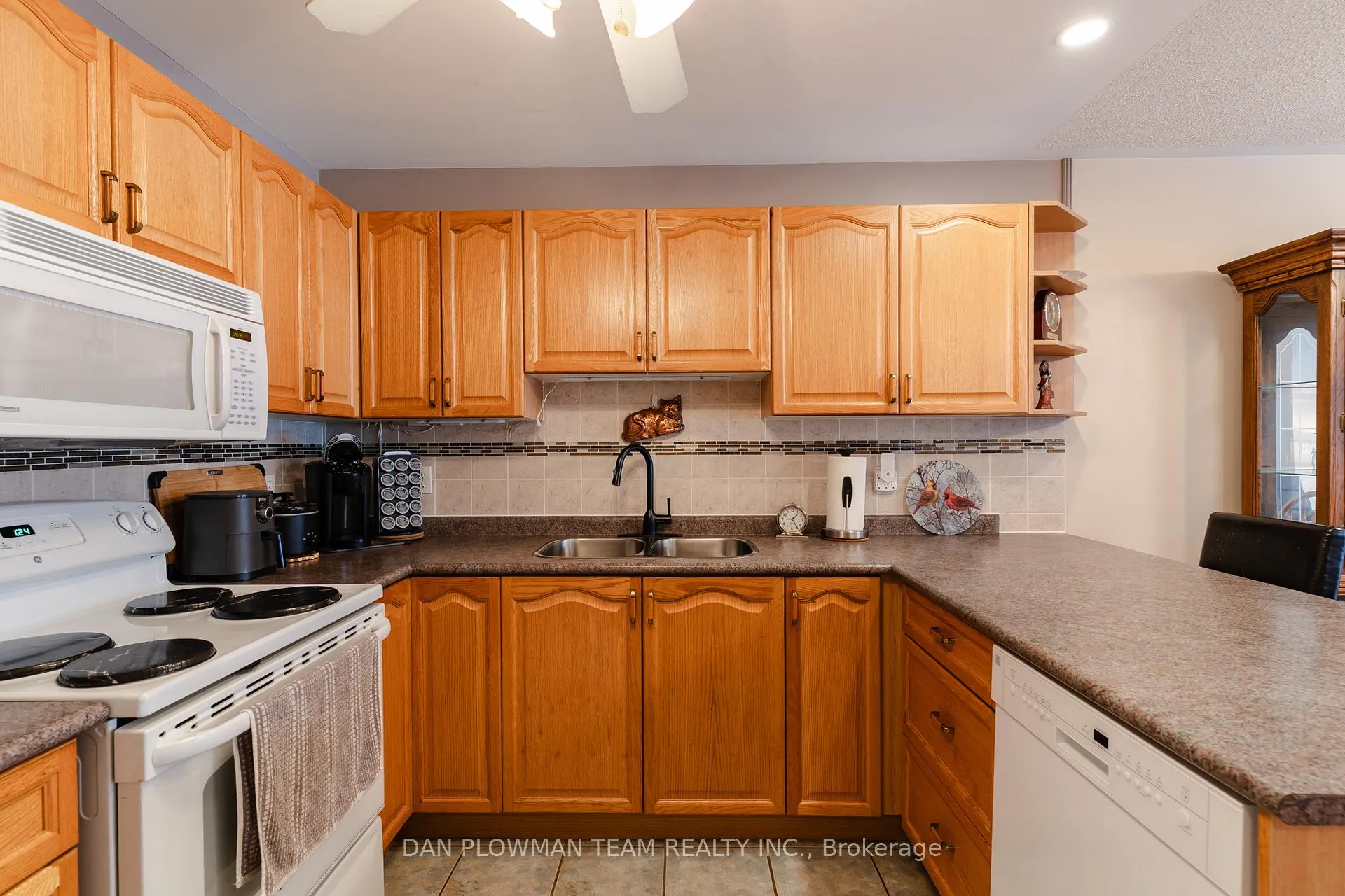 Photo 13 of 1 Westmore Street, Clarington, Courtice — HOMEH