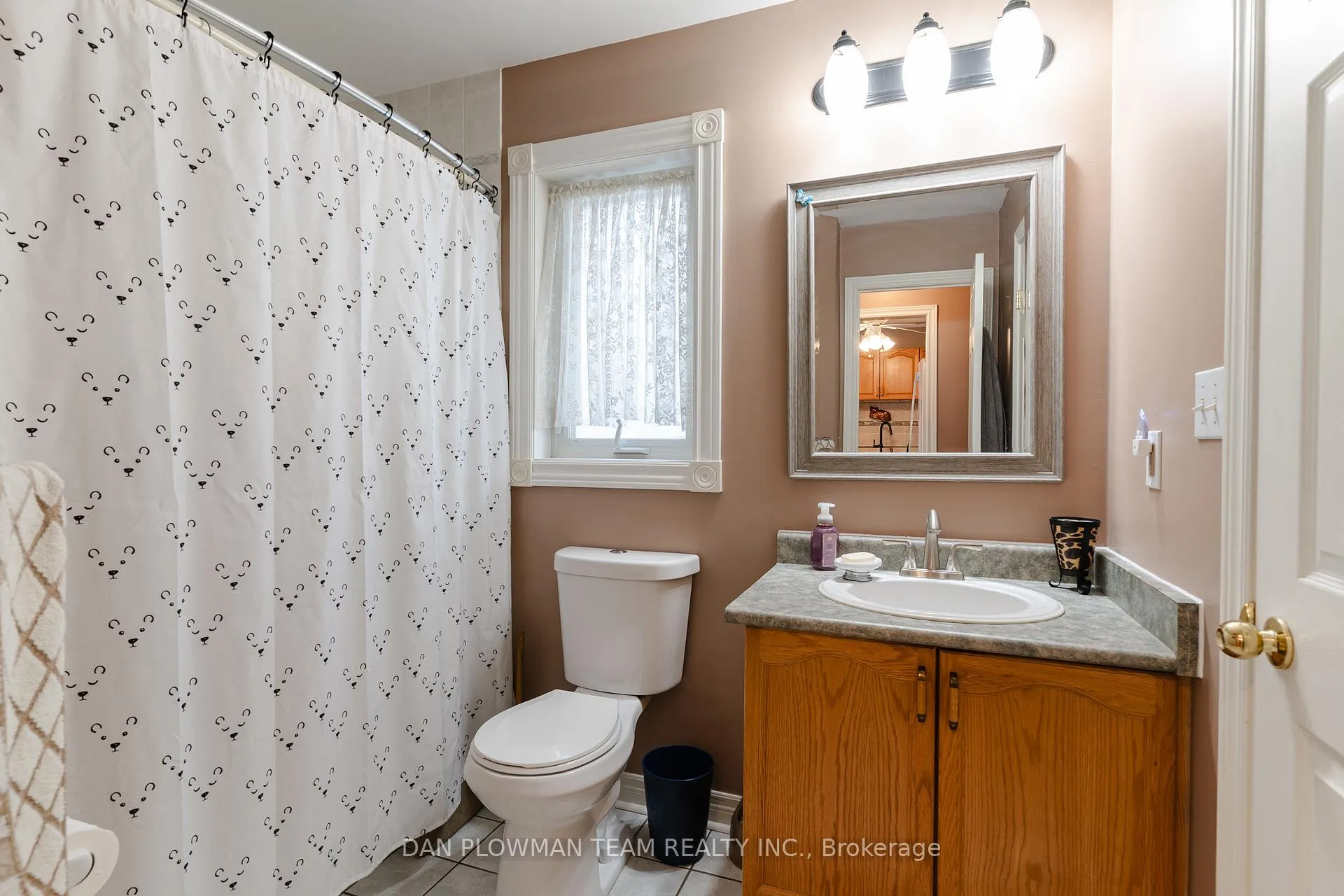 Photo 23 of 1 Westmore Street, Clarington, Courtice — HOMEH