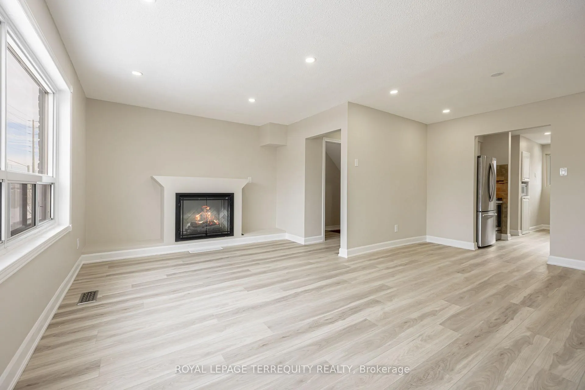 Photo 10 of Unit 14, 1945 Denmar Road, Pickering, Village East — HOMEH