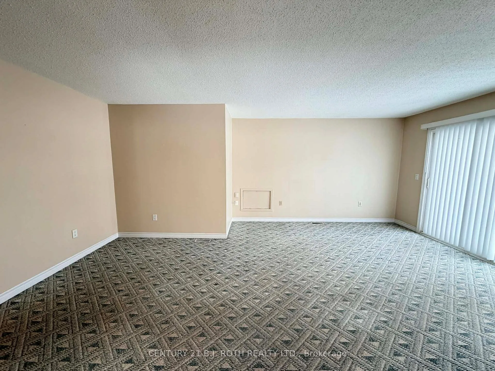 Photo 3 of Unit Main, 141 Gunn Street, Barrie, Wellington — HOMEH