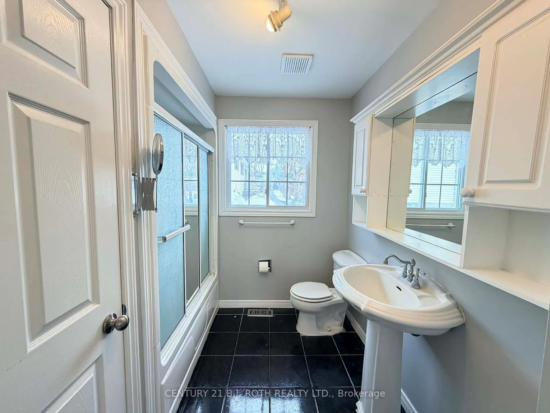 Photo 13 of Unit Main, 141 Gunn Street, Barrie, Wellington — HOMEH