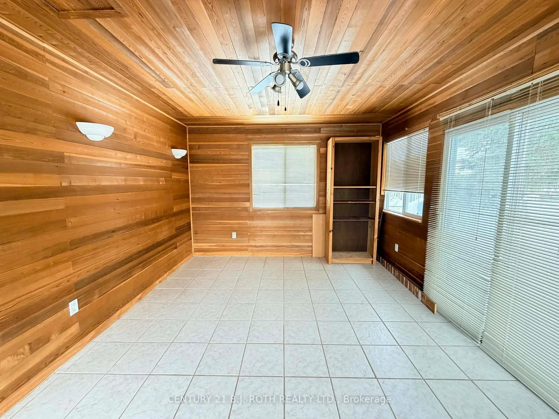 Photo 15 of Unit Main, 141 Gunn Street, Barrie, Wellington — HOMEH