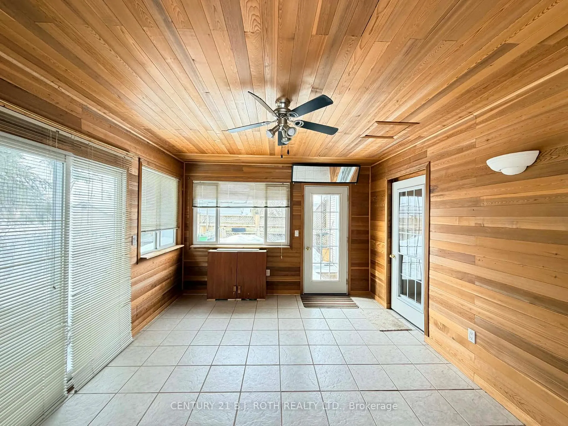 Photo 16 of Unit Main, 141 Gunn Street, Barrie, Wellington — HOMEH