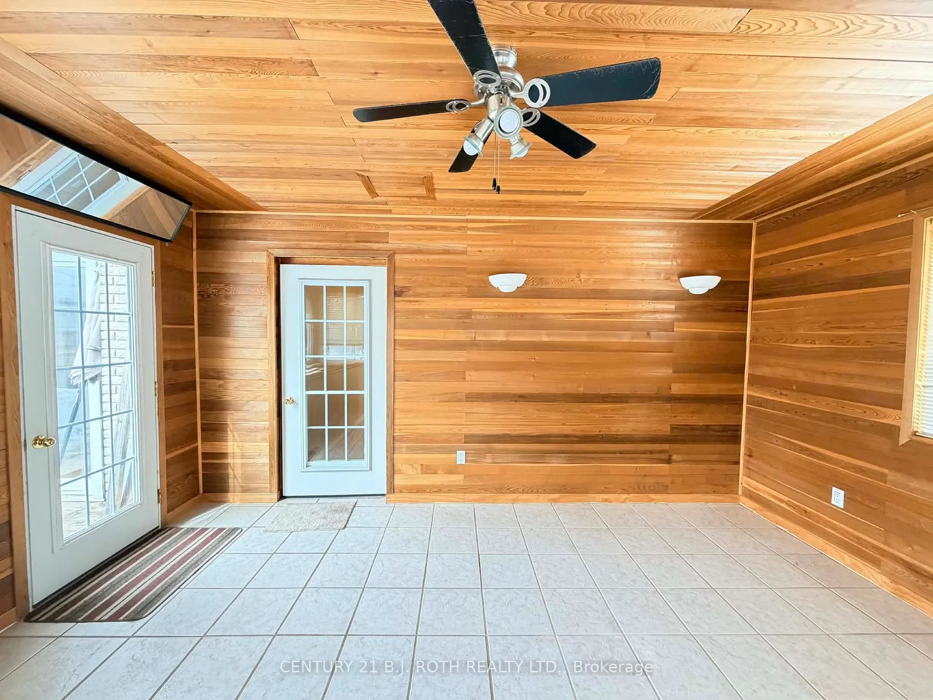 Photo 17 of Unit Main, 141 Gunn Street, Barrie, Wellington — HOMEH