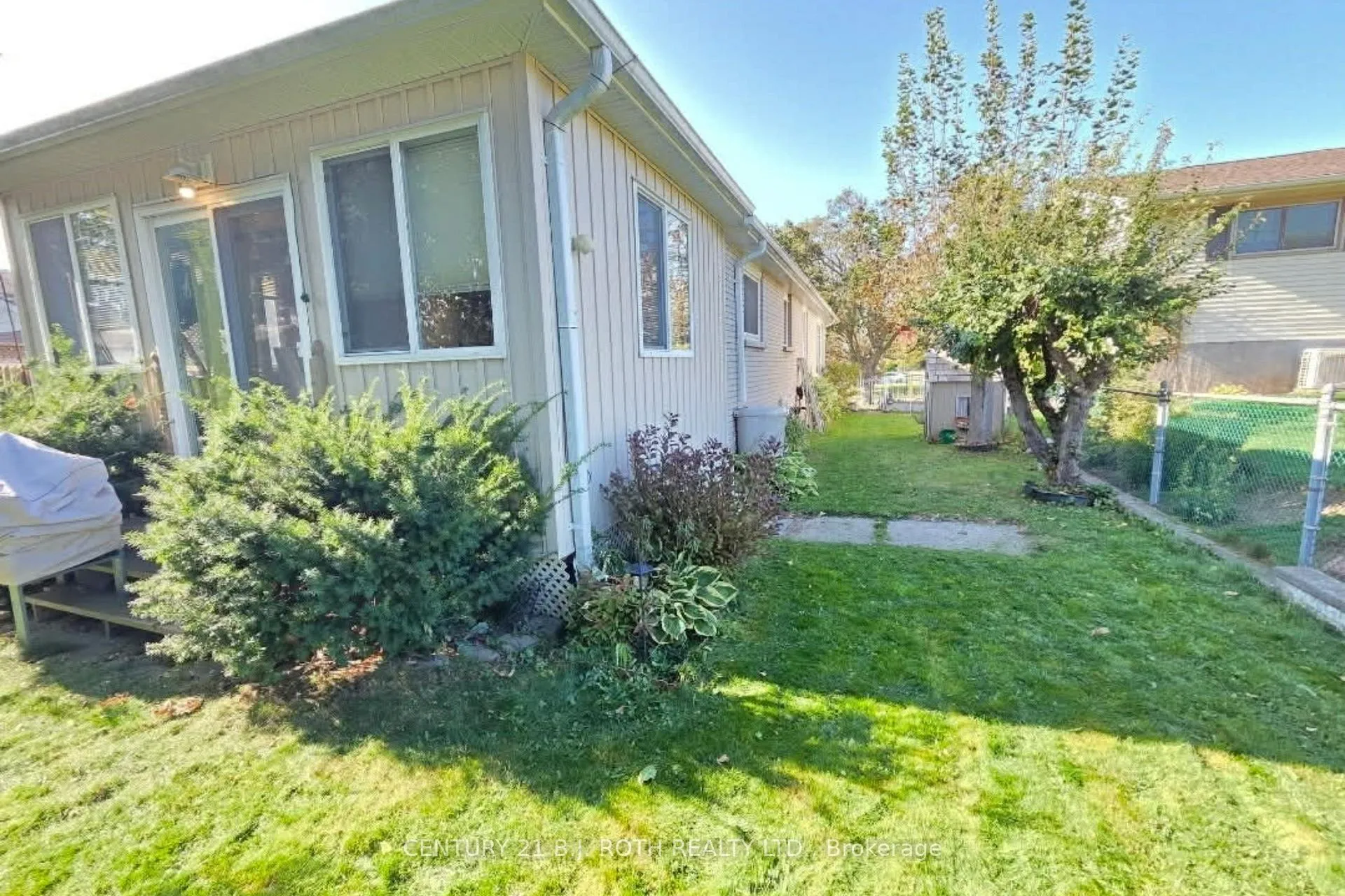 Photo 20 of Unit Main, 141 Gunn Street, Barrie, Wellington — HOMEH