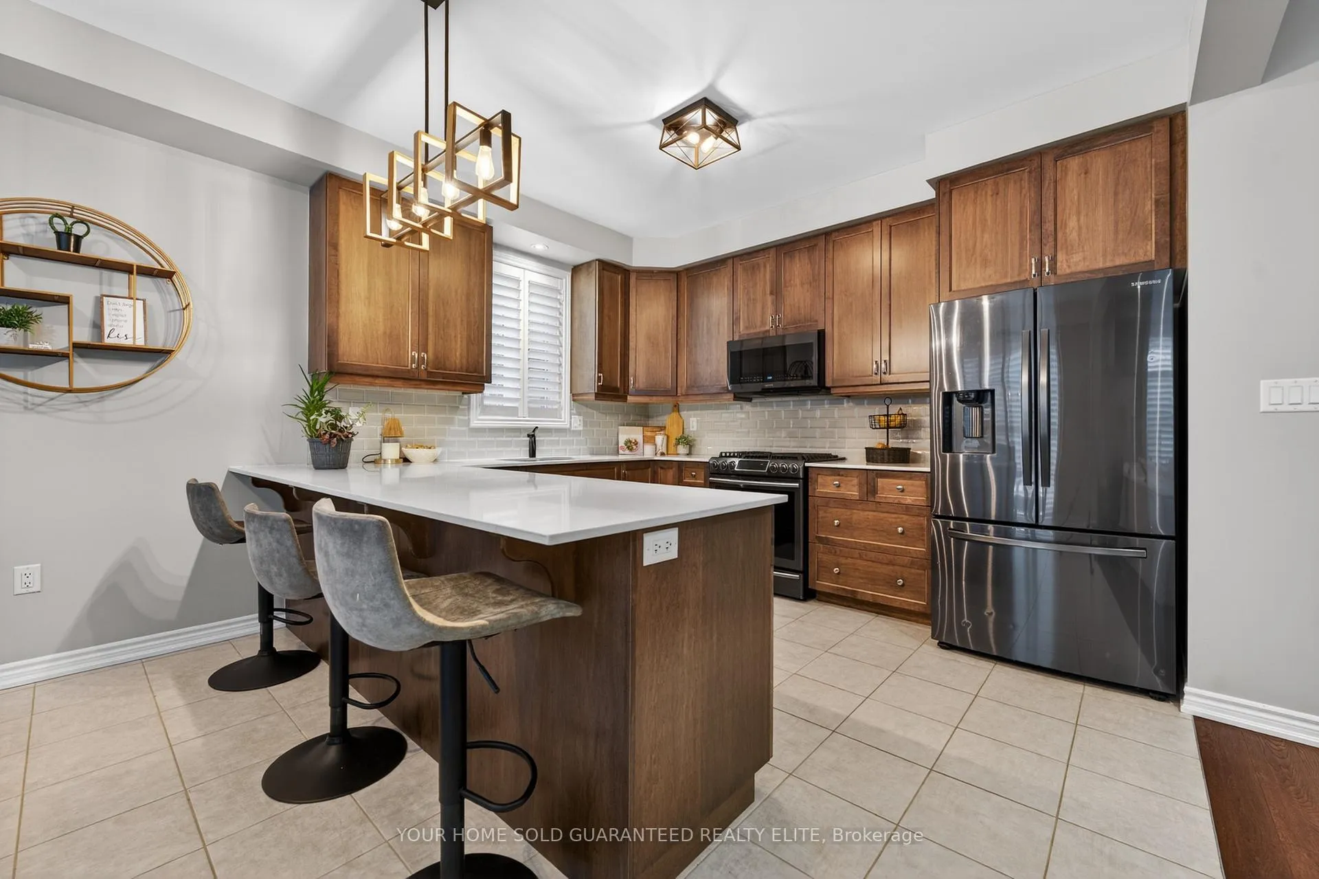 Photo 8 of 4054 Thomas Street, Lincoln, Beamsville — HOMEH