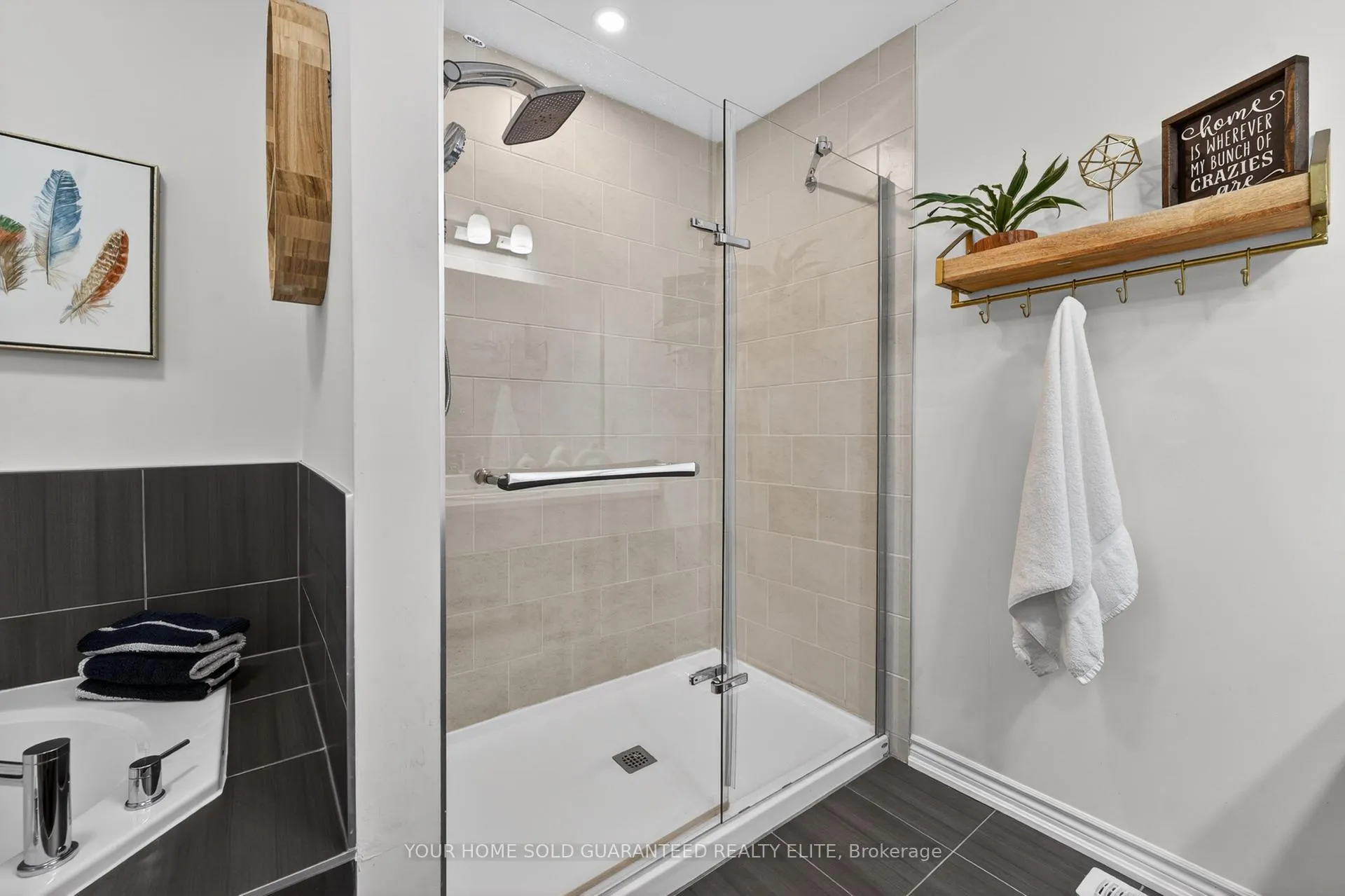 Photo 17 of 4054 Thomas Street, Lincoln, Beamsville — HOMEH