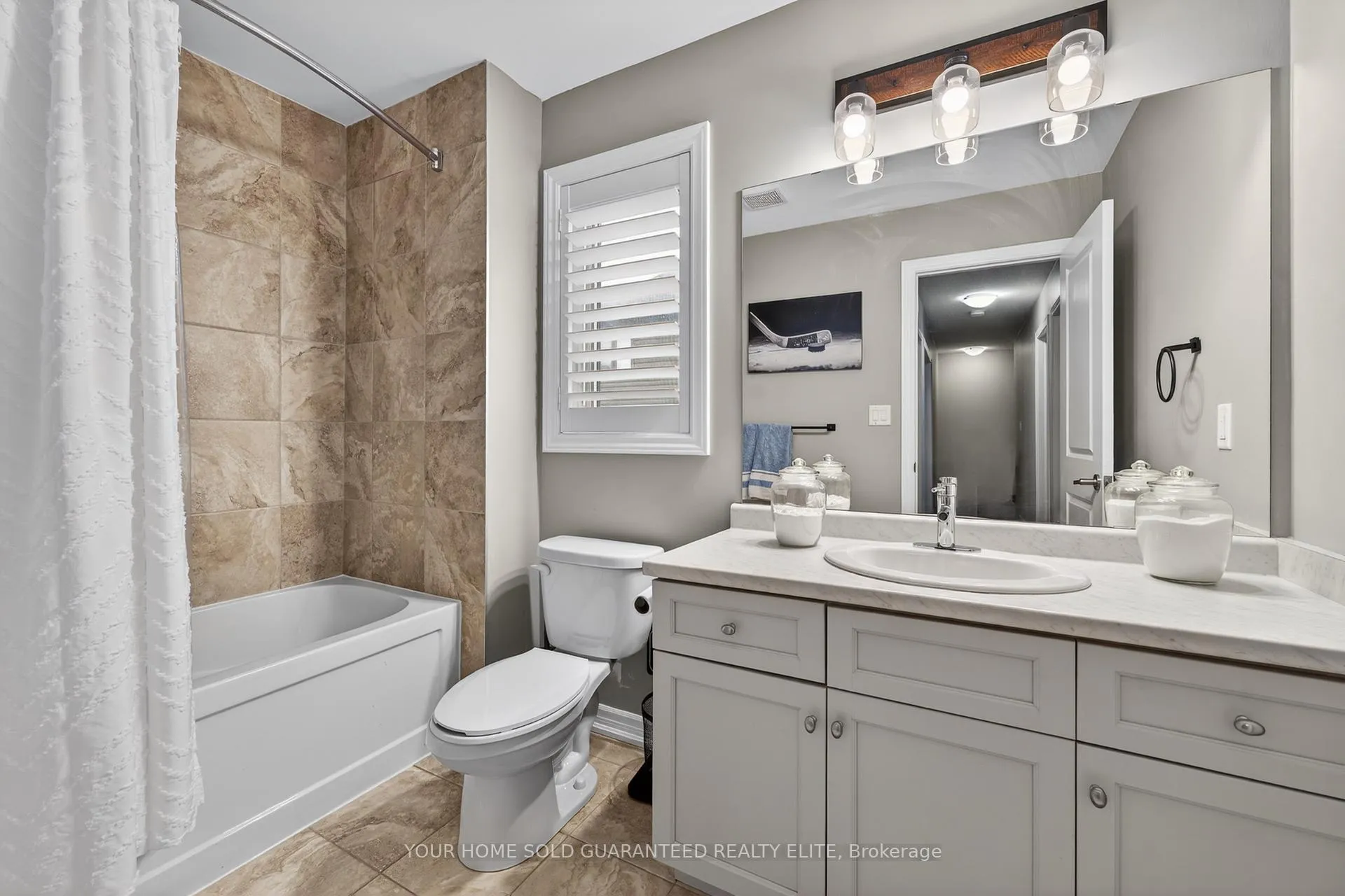Photo 21 of 4054 Thomas Street, Lincoln, Beamsville — HOMEH