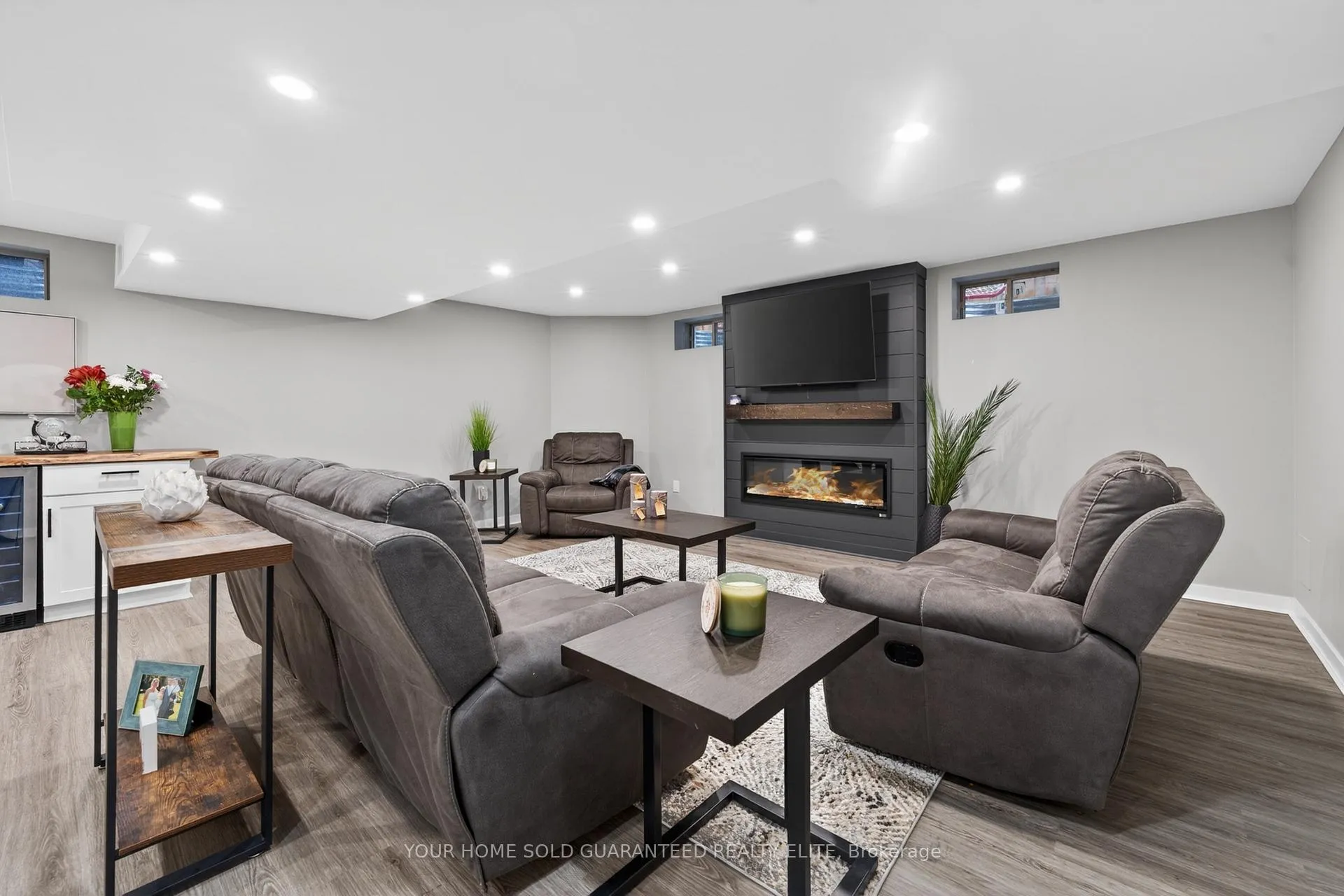 Photo 24 of 4054 Thomas Street, Lincoln, Beamsville — HOMEH