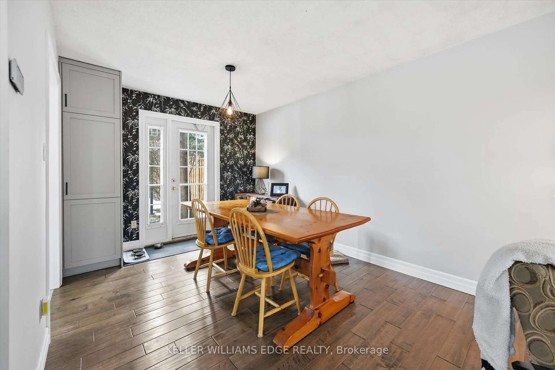 Photo 10 of 2478 Malcolm Crescent, Burlington, Brant Hills — HOMEH