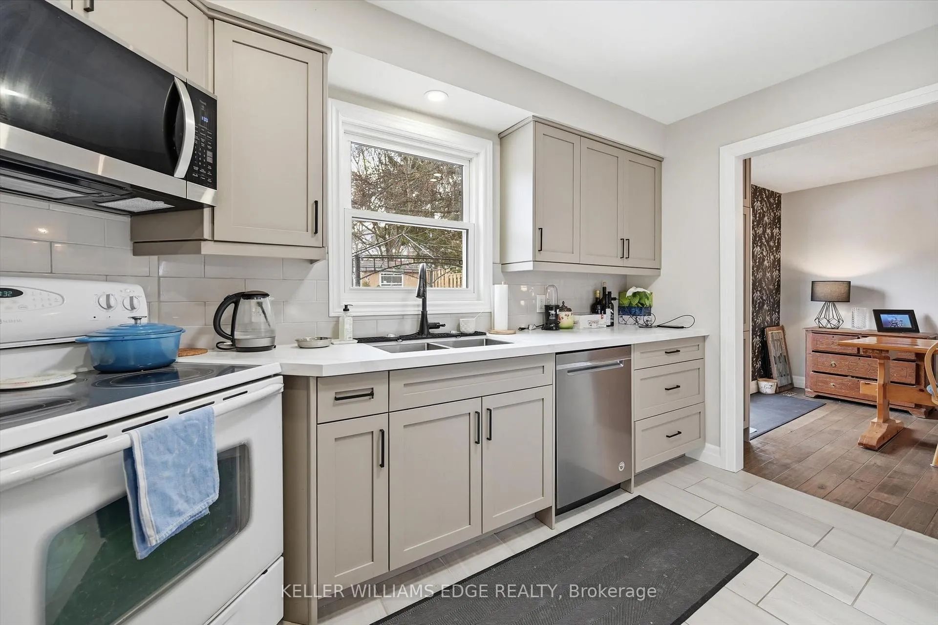 Photo 16 of 2478 Malcolm Crescent, Burlington, Brant Hills — HOMEH