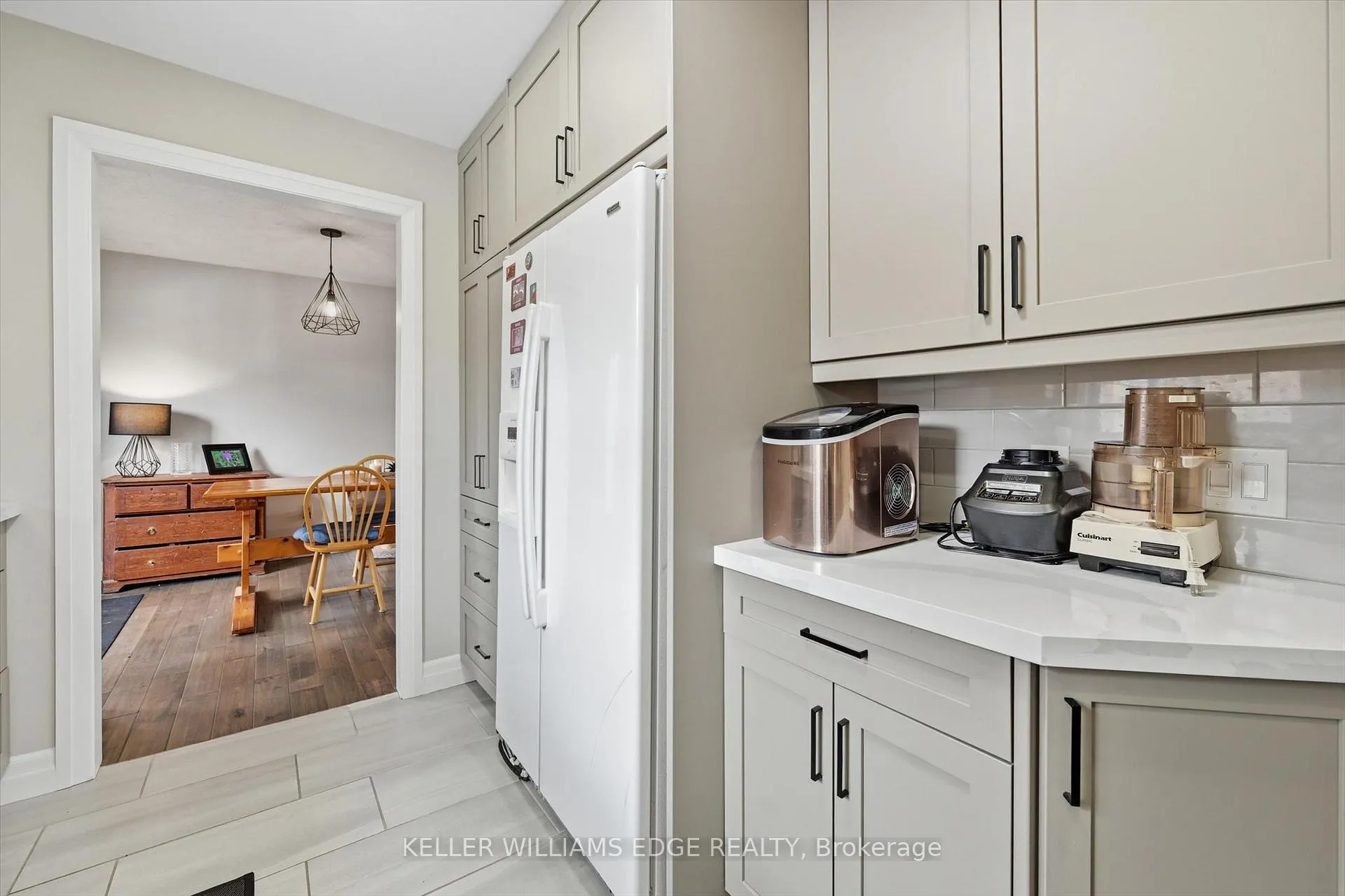 Photo 17 of 2478 Malcolm Crescent, Burlington, Brant Hills — HOMEH