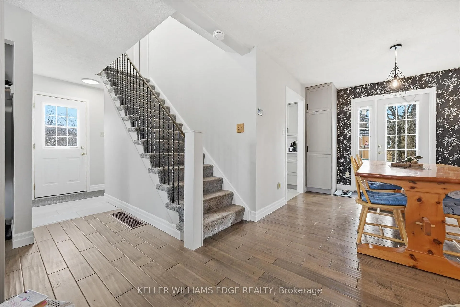 Photo 19 of 2478 Malcolm Crescent, Burlington, Brant Hills — HOMEH
