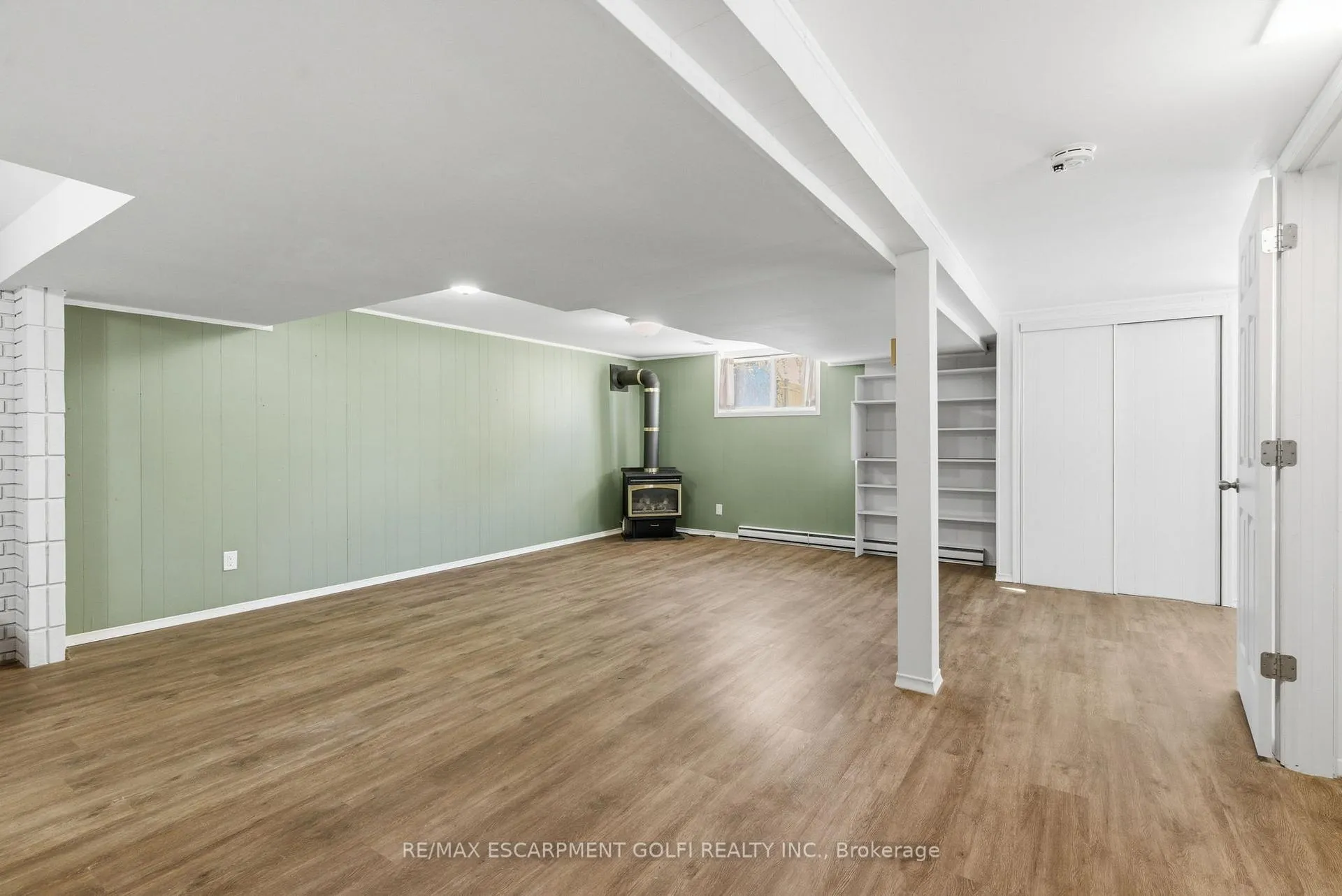 Photo 28 of 216 Walter Avenue S, Hamilton, Glenview — HOMEH
