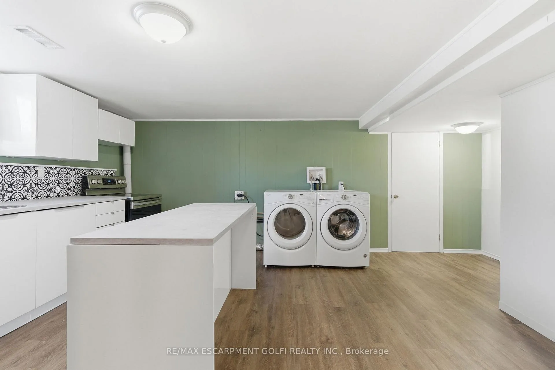 Photo 36 of 216 Walter Avenue S, Hamilton, Glenview — HOMEH
