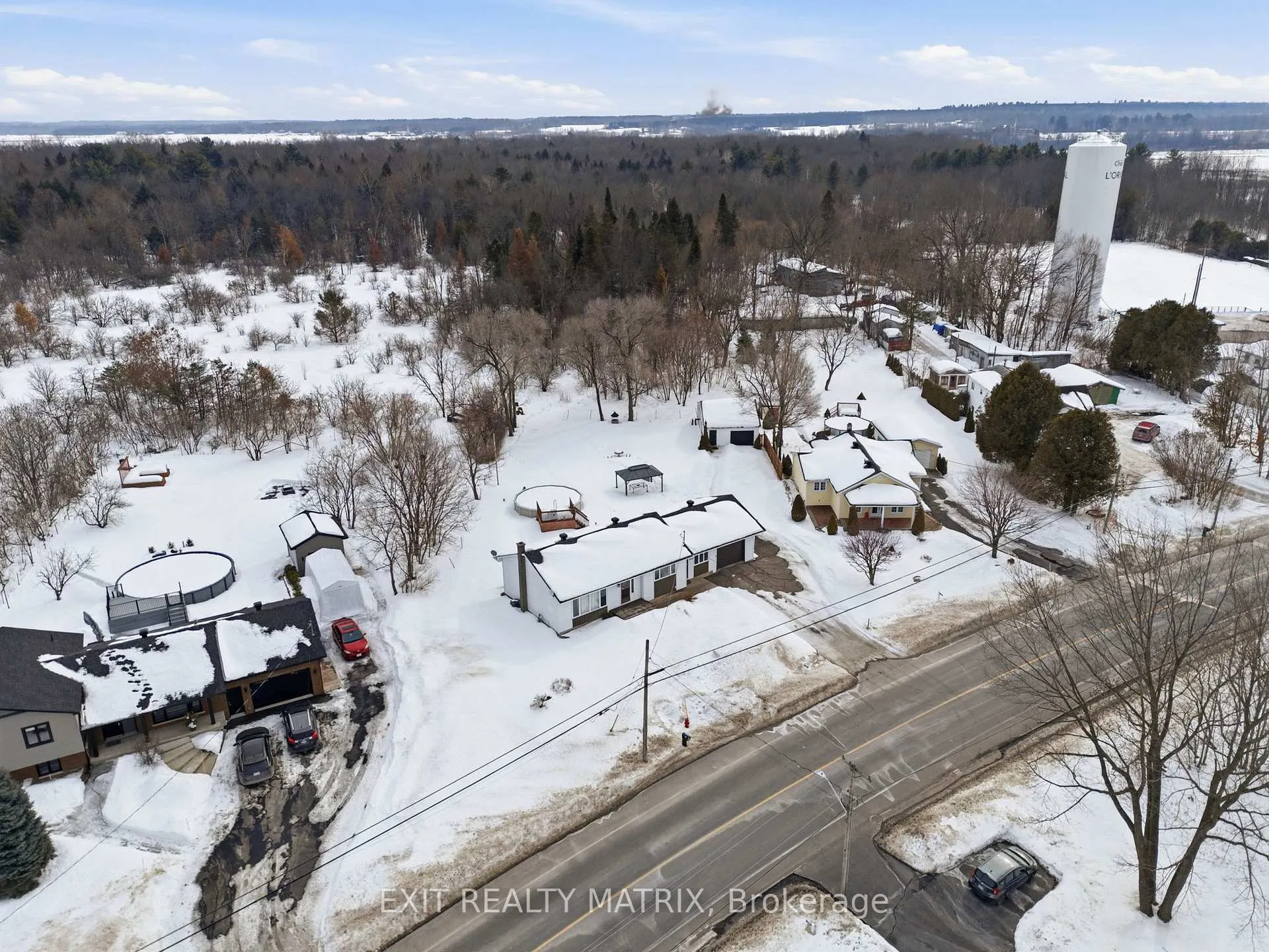 Photo 31 of 635 Front Road W, Champlain, L'Orignal — HOMEH