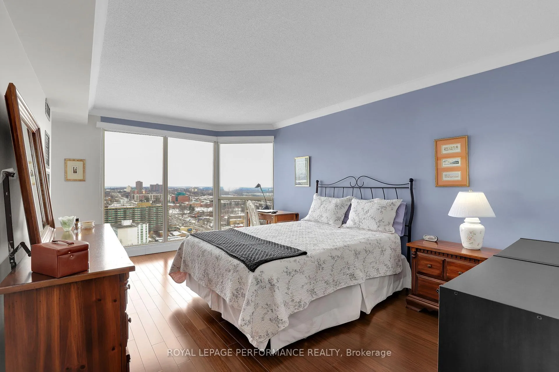 Photo 18 of Unit 2708, 545 St Laurent Boulevard, Ottawa, Viscount Alexander Park — HOMEH