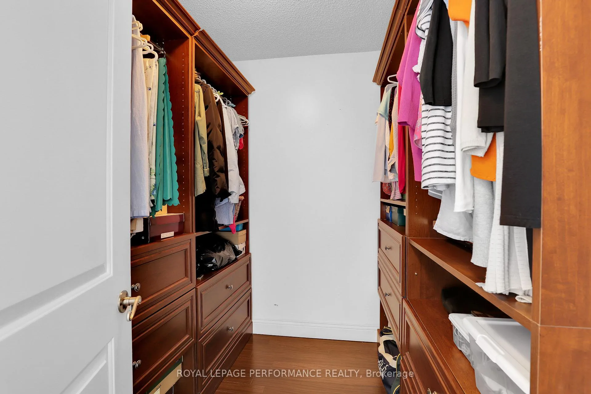 Photo 20 of Unit 2708, 545 St Laurent Boulevard, Ottawa, Viscount Alexander Park — HOMEH