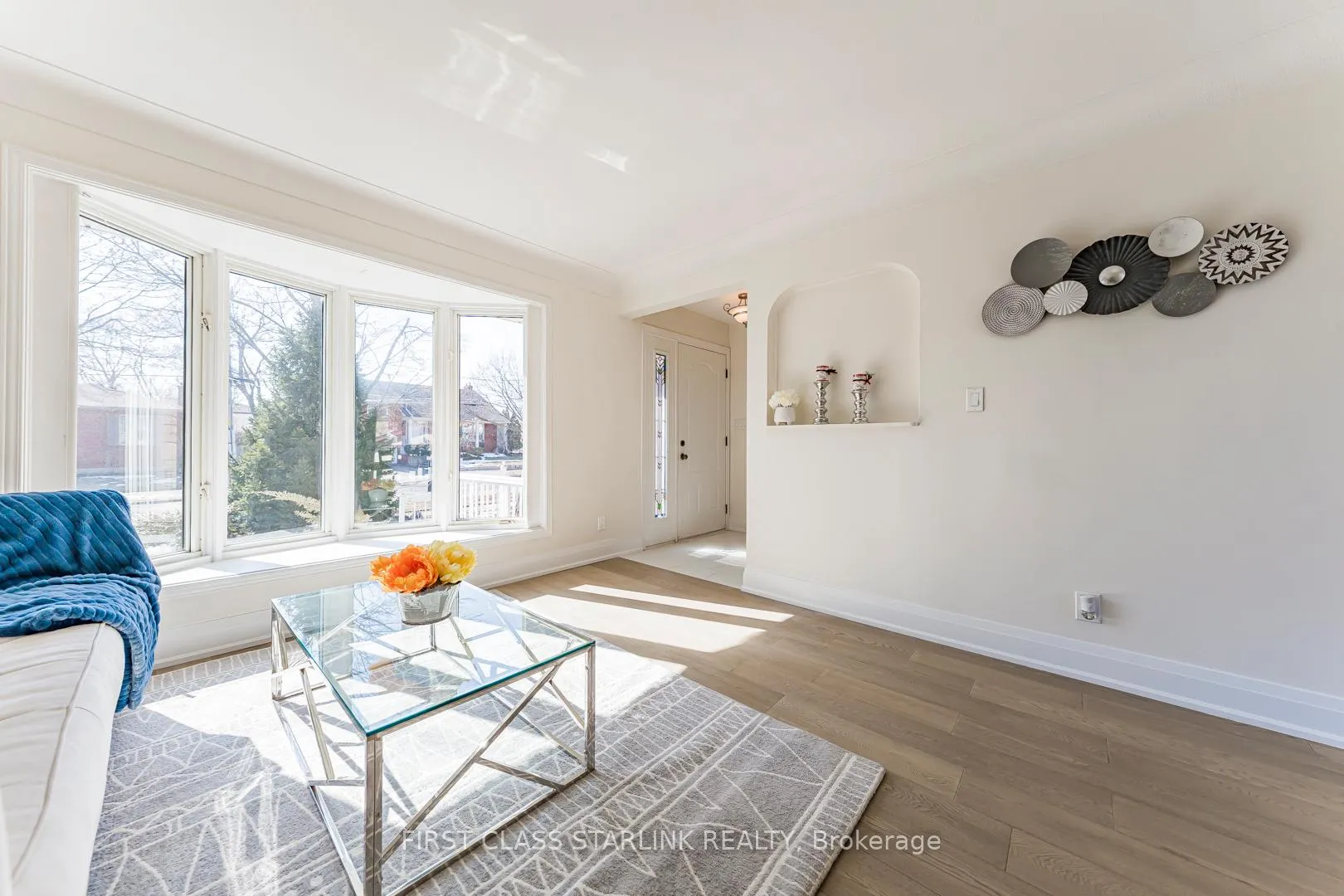 Photo 7 of 621 Dynes Road, Burlington, Roseland — HOMEH