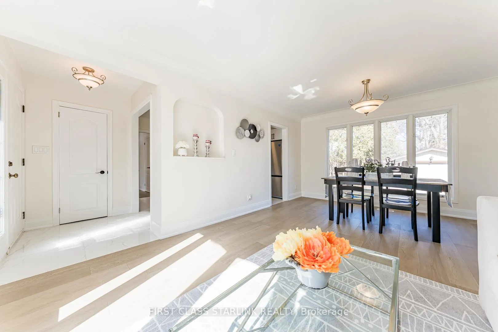 Photo 10 of 621 Dynes Road, Burlington, Roseland — HOMEH