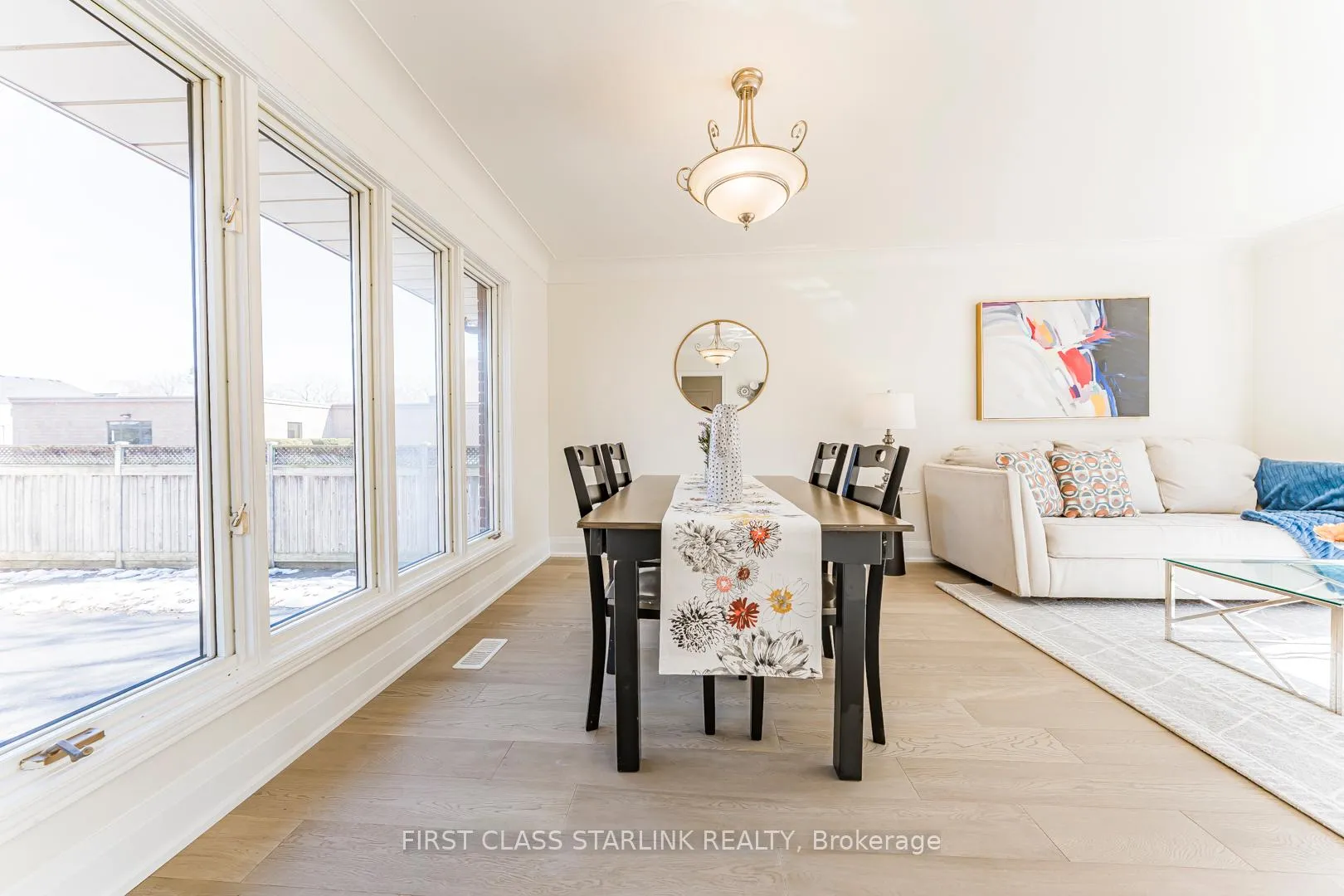 Photo 11 of 621 Dynes Road, Burlington, Roseland — HOMEH