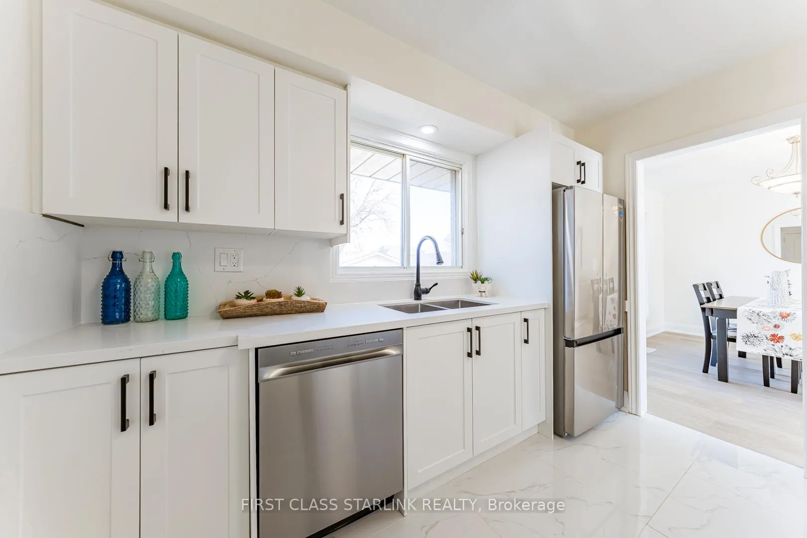 Photo 18 of 621 Dynes Road, Burlington, Roseland — HOMEH