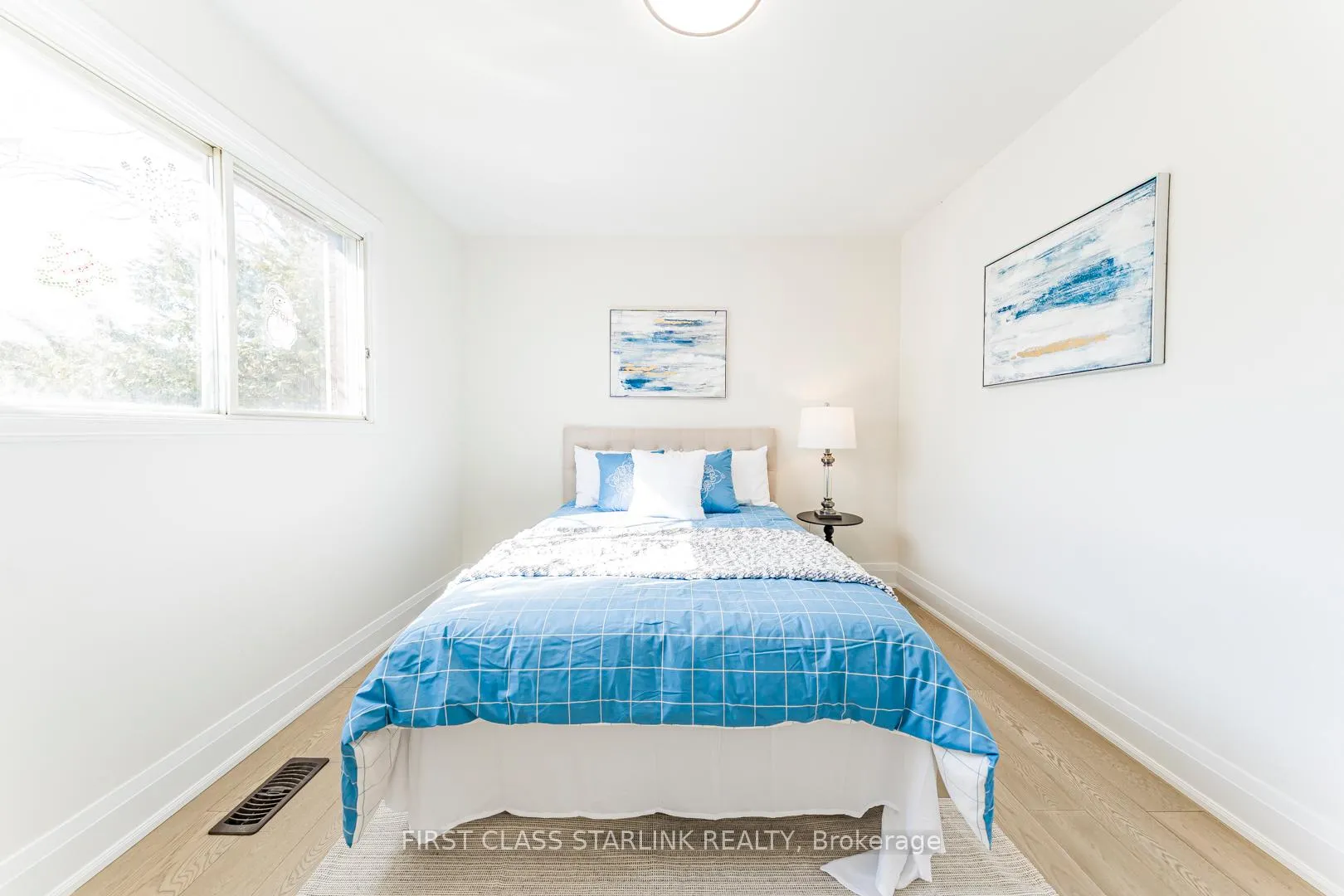 Photo 31 of 621 Dynes Road, Burlington, Roseland — HOMEH