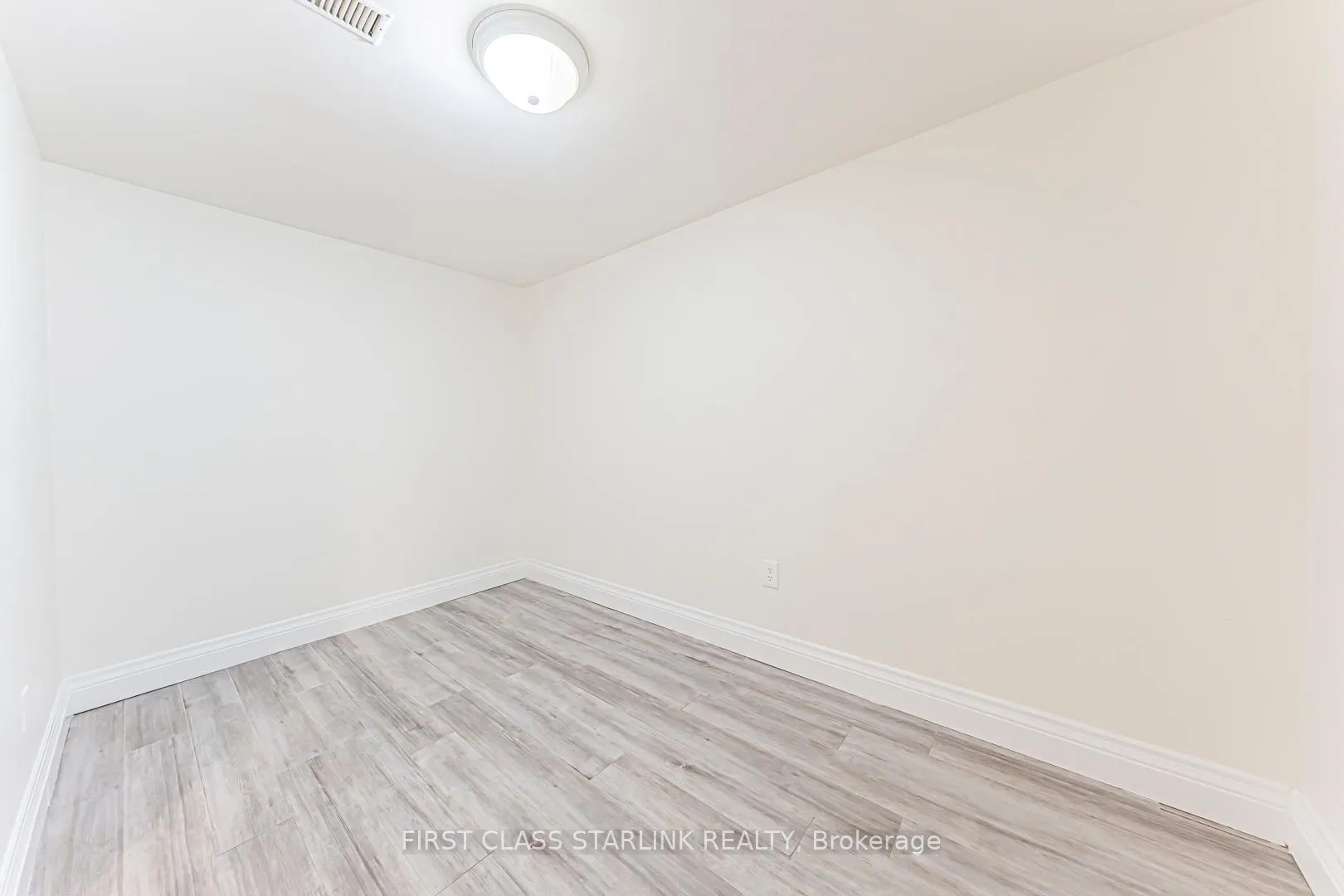 Photo 40 of 621 Dynes Road, Burlington, Roseland — HOMEH