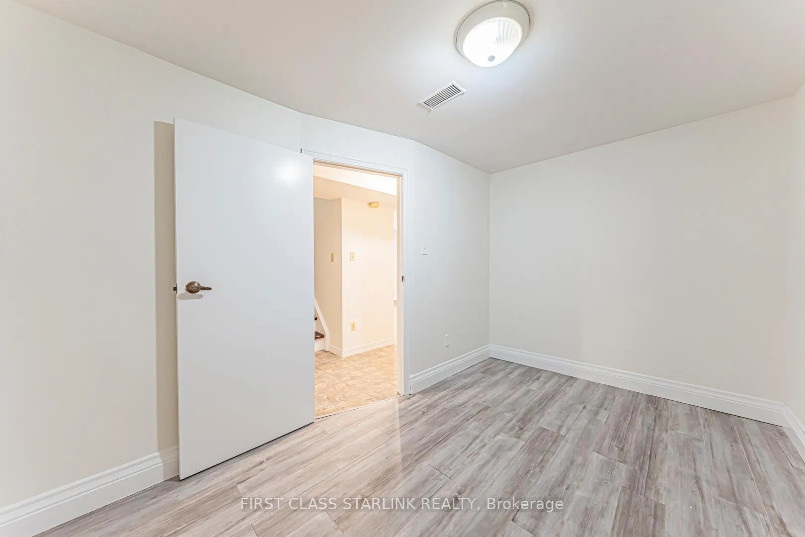 Photo 41 of 621 Dynes Road, Burlington, Roseland — HOMEH