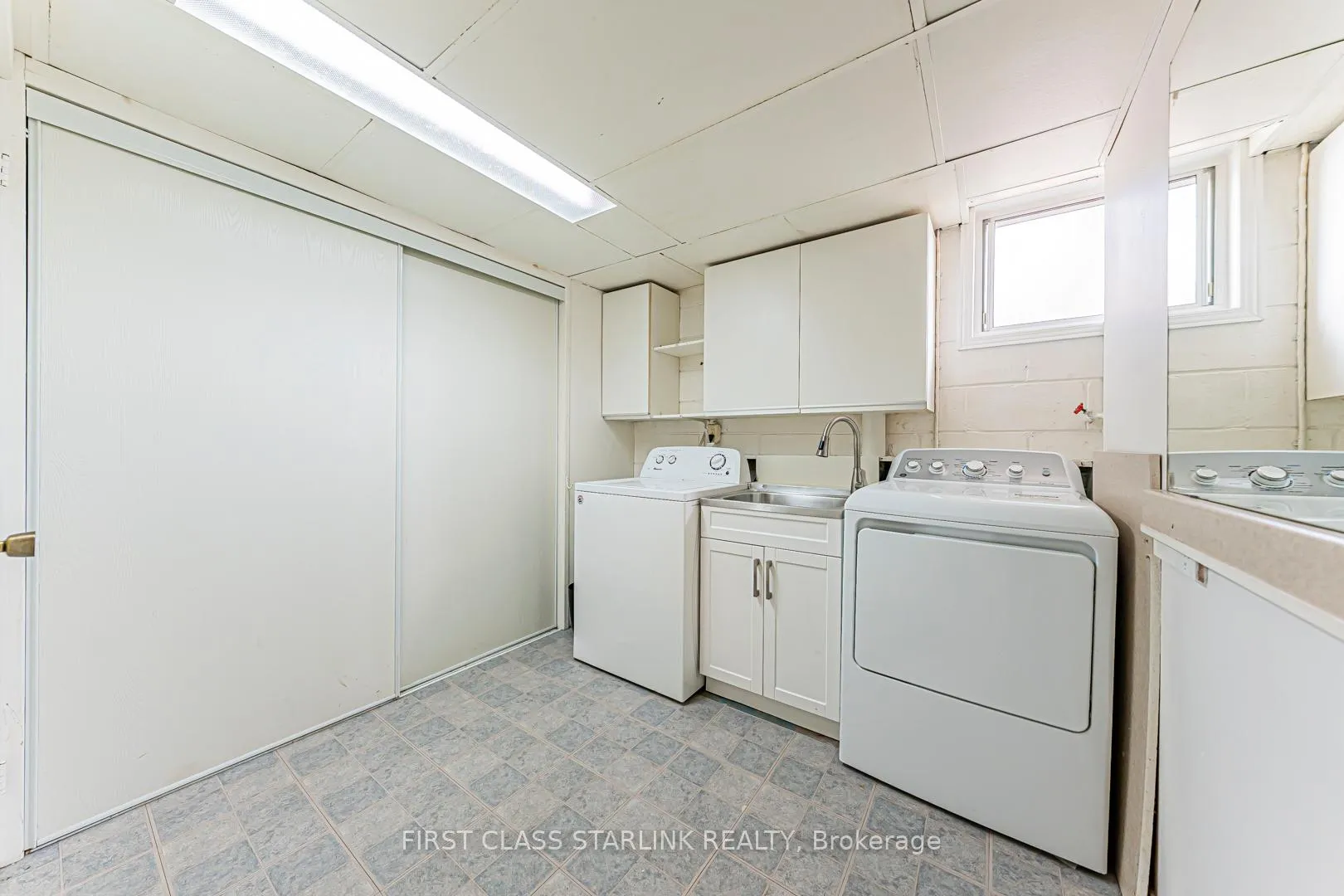 Photo 45 of 621 Dynes Road, Burlington, Roseland — HOMEH