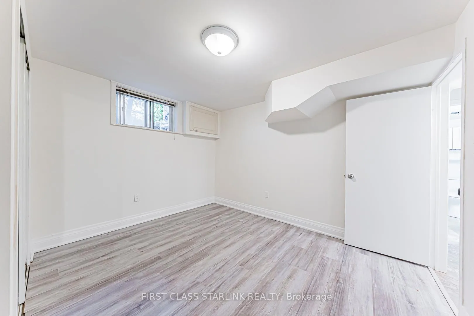 Photo 47 of 621 Dynes Road, Burlington, Roseland — HOMEH