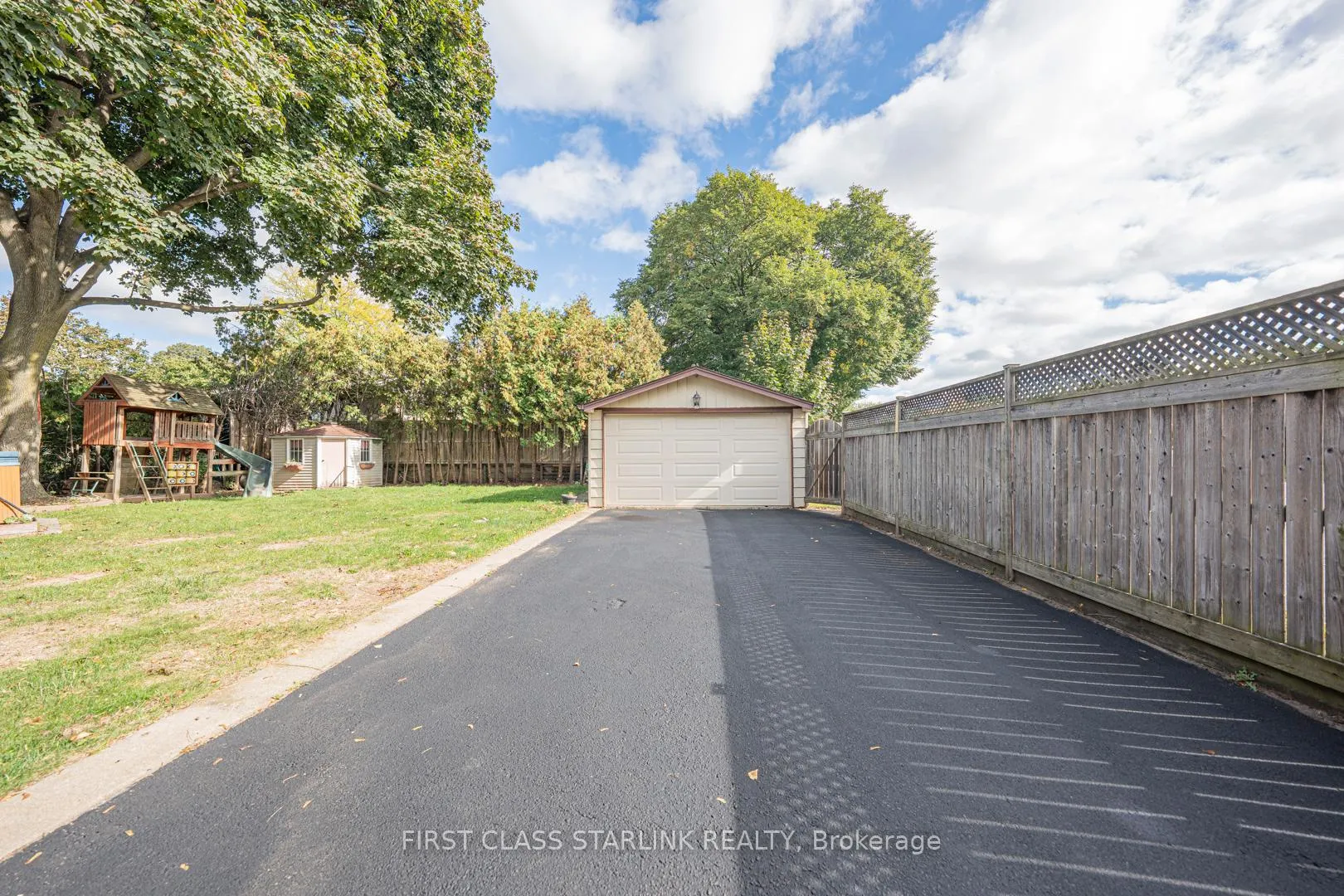 Photo 50 of 621 Dynes Road, Burlington, Roseland — HOMEH