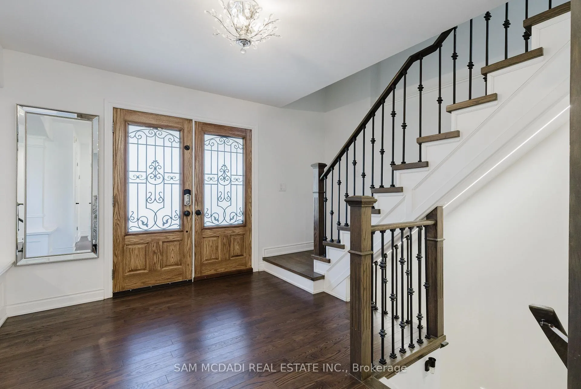 Photo 4 of 3325 Lakeshore Road, Burlington, Roseland — HOMEH