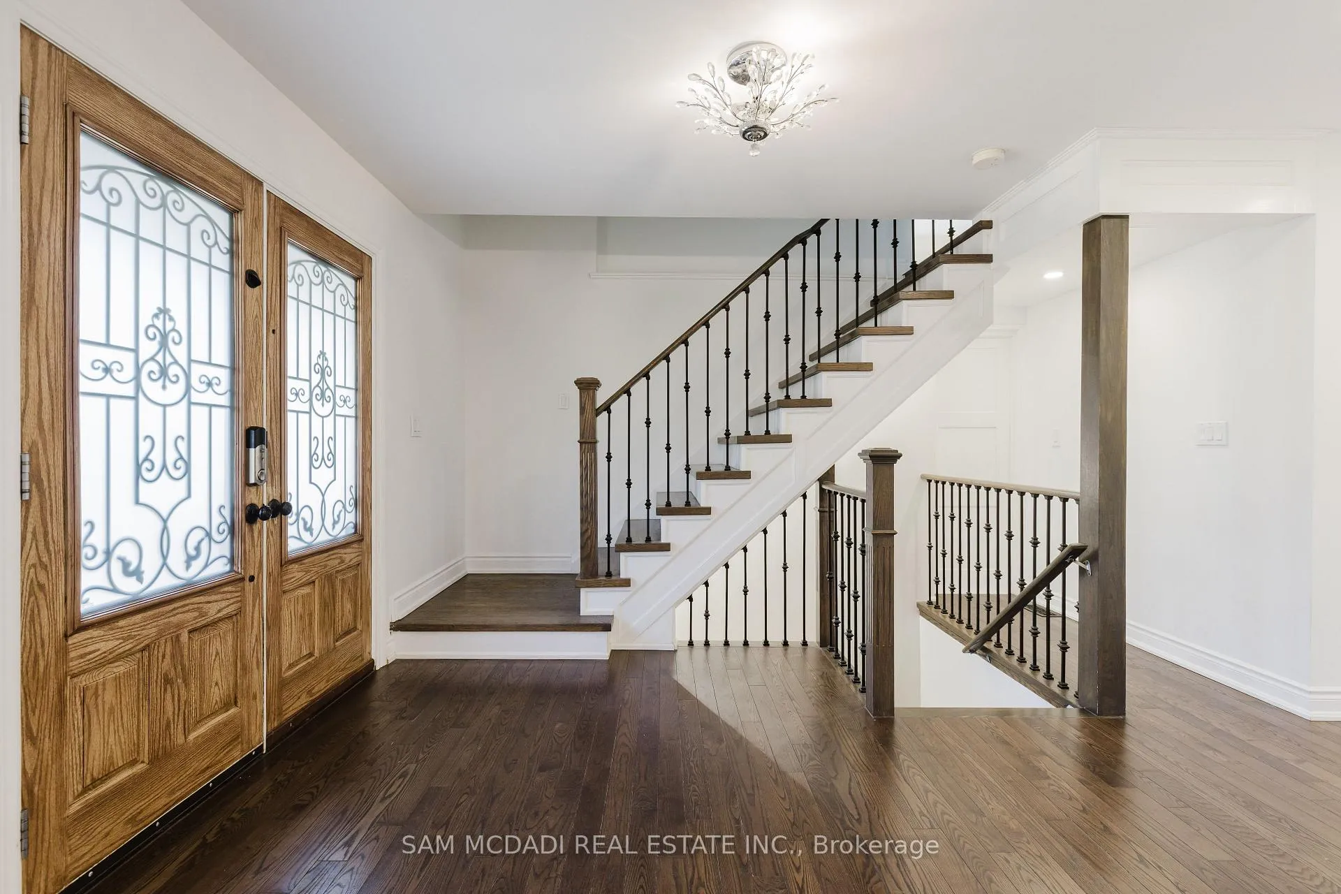 Photo 5 of 3325 Lakeshore Road, Burlington, Roseland — HOMEH