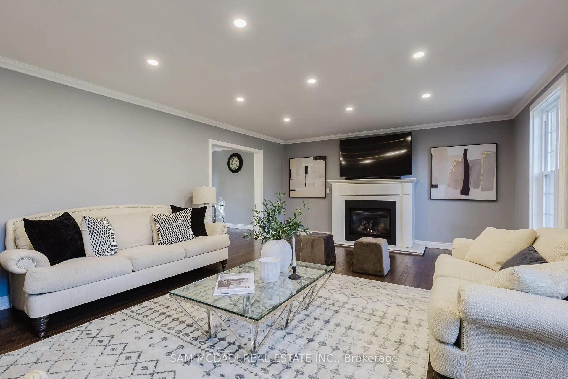 Photo 7 of 3325 Lakeshore Road, Burlington, Roseland — HOMEH