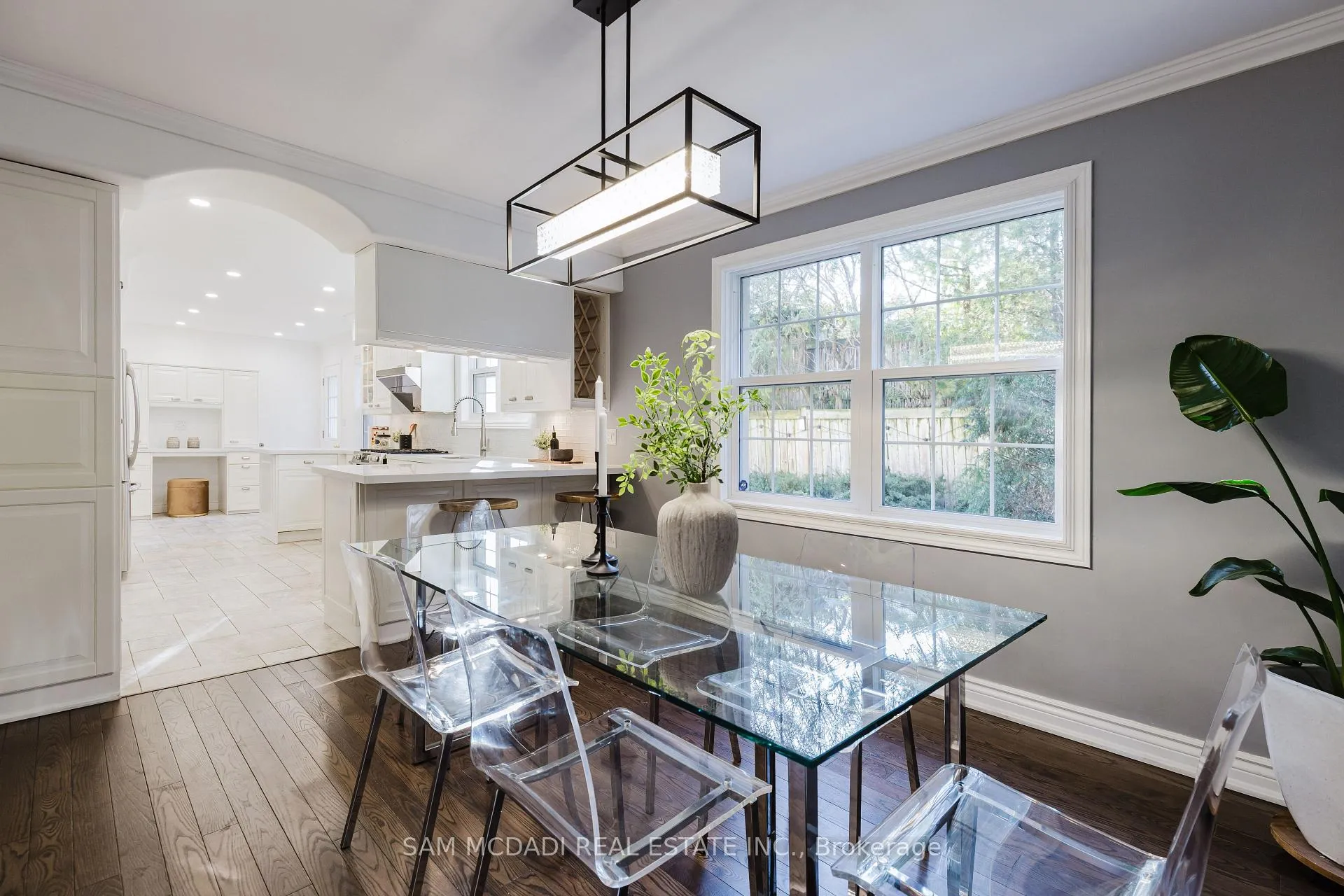 Photo 20 of 3325 Lakeshore Road, Burlington, Roseland — HOMEH