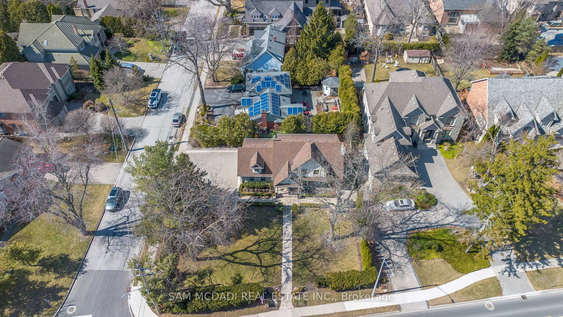 Photo 38 of 3325 Lakeshore Road, Burlington, Roseland — HOMEH